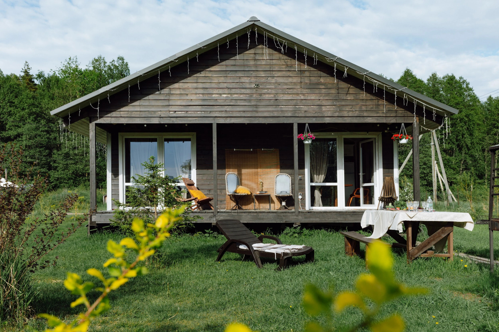 Шале с видом на сад