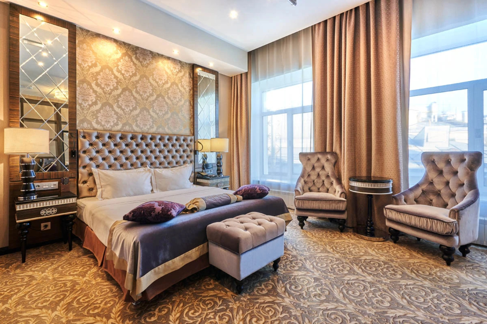 Маджестик Бутик Отель Делюкс