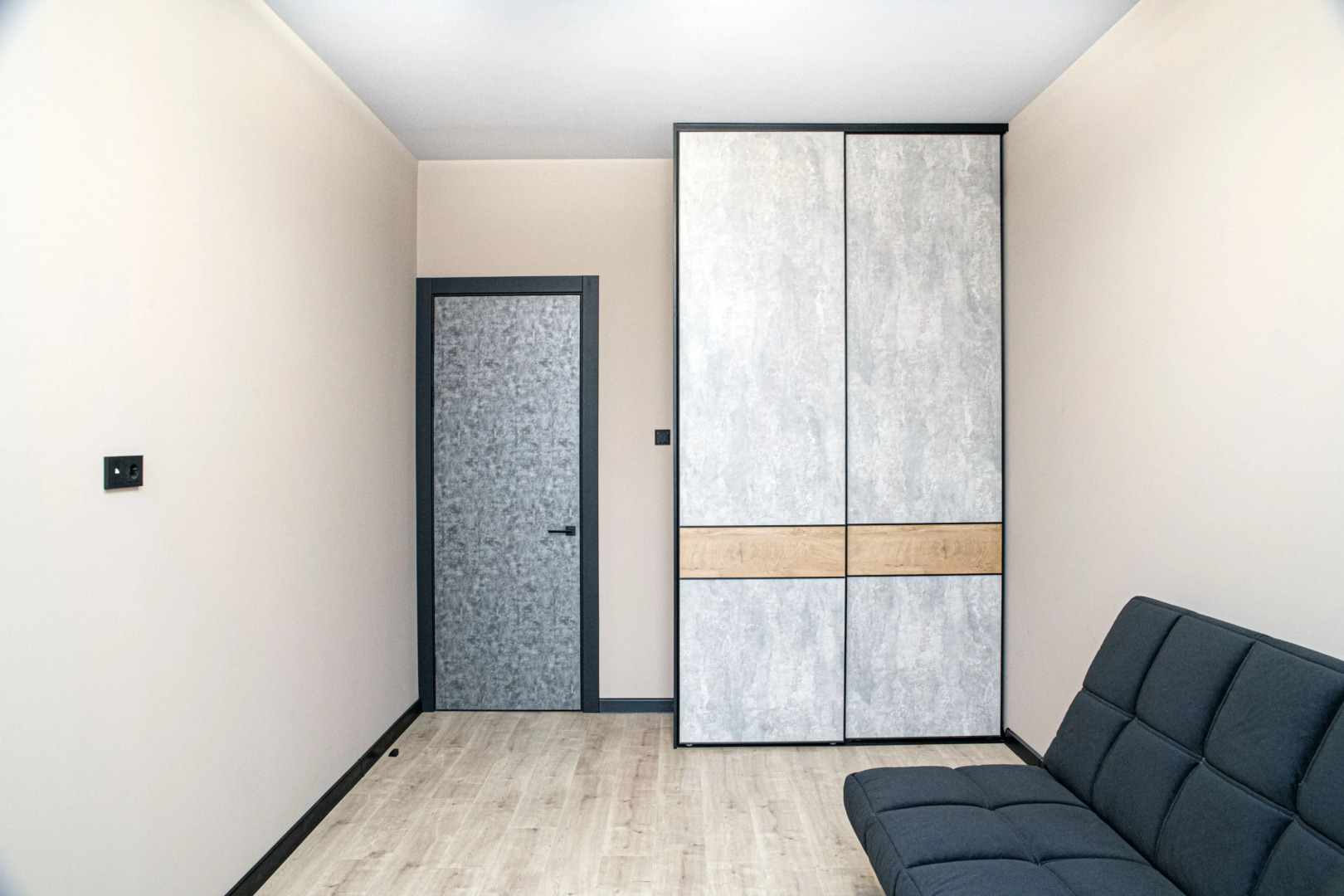 Апартаменты евротрёхкомнатные Stepanenkov в стиле лофт на Горького 24