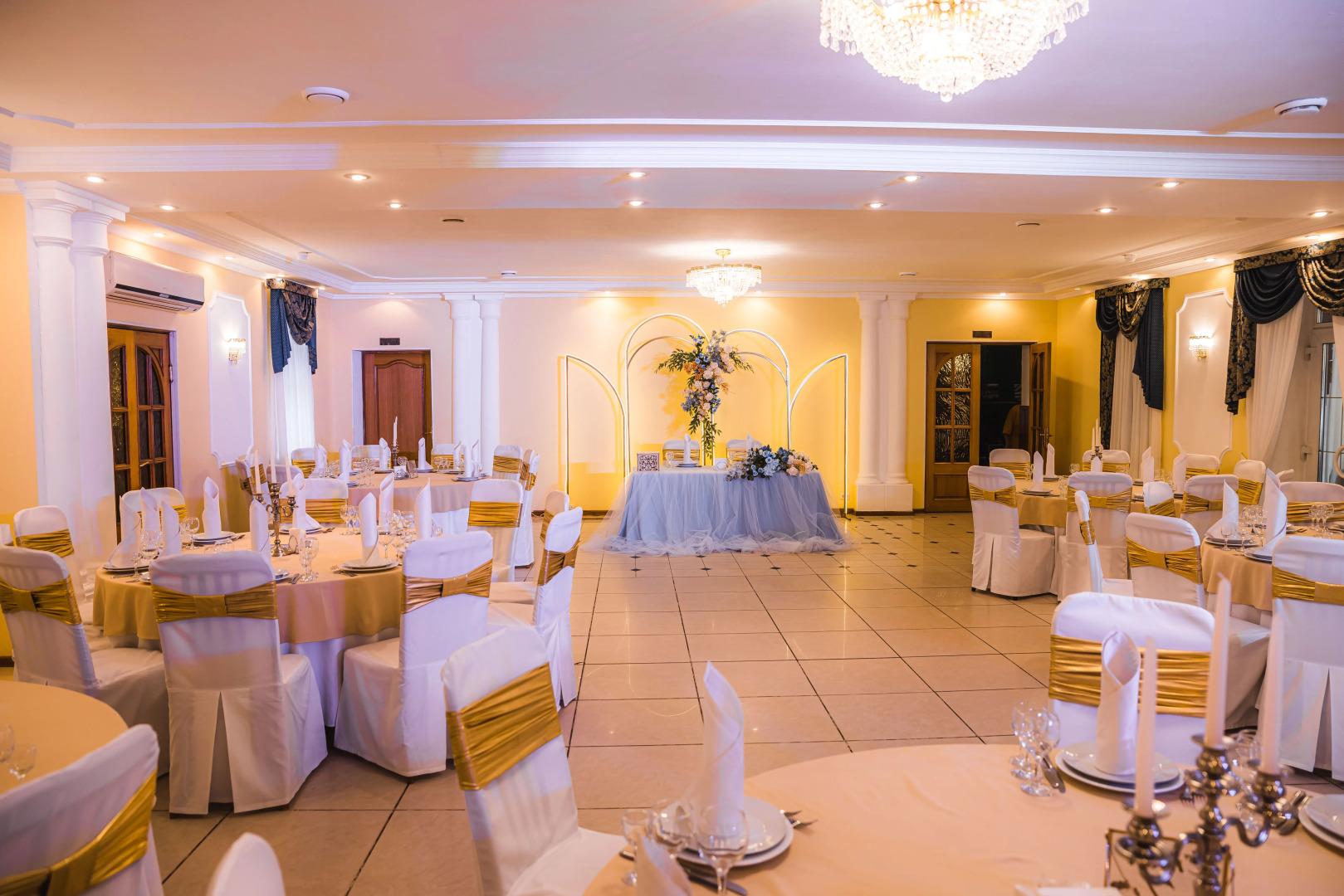 Отель Бисерово Клуб