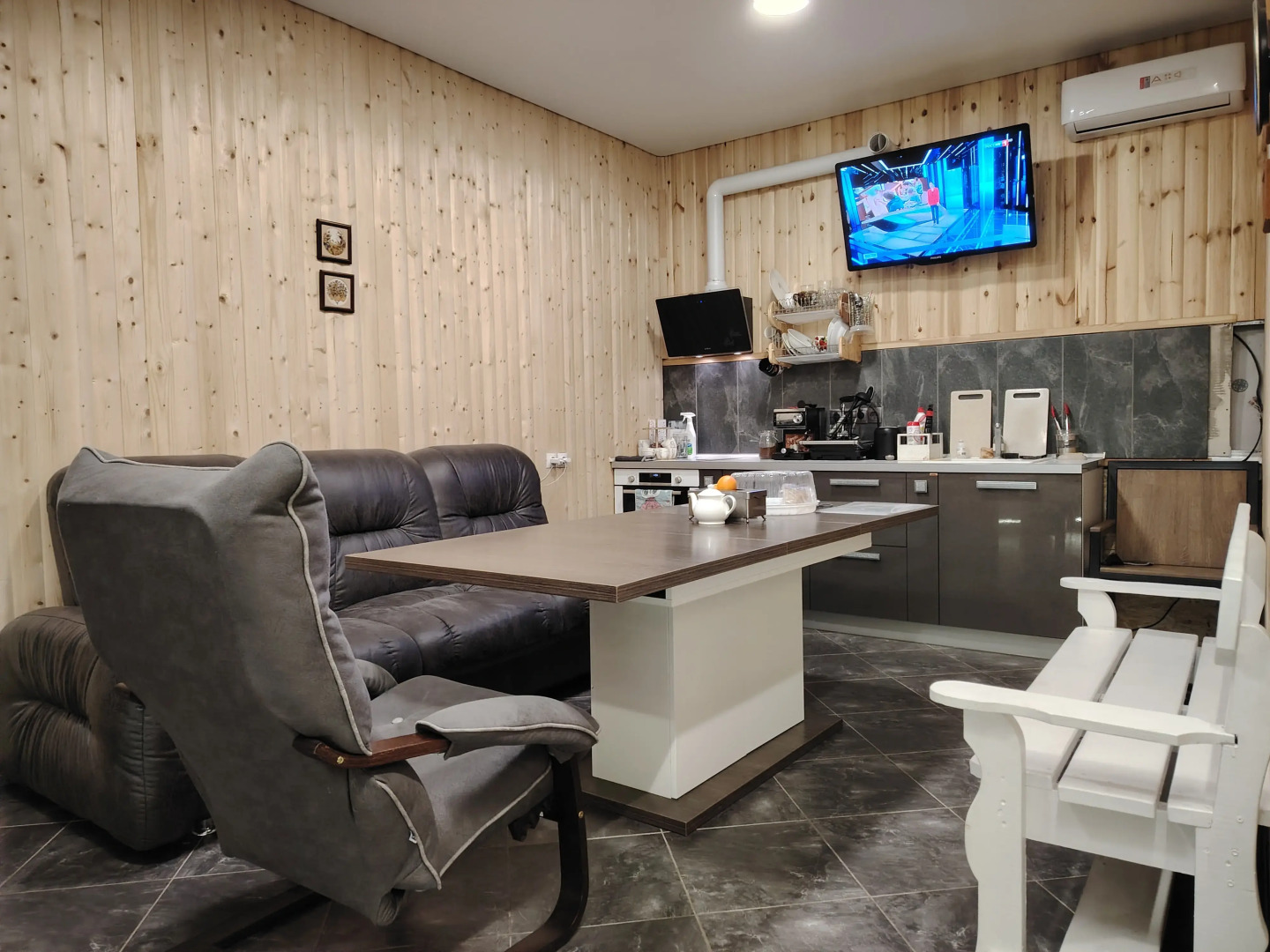 Частный дом Дом в центре города с сауной и караоке