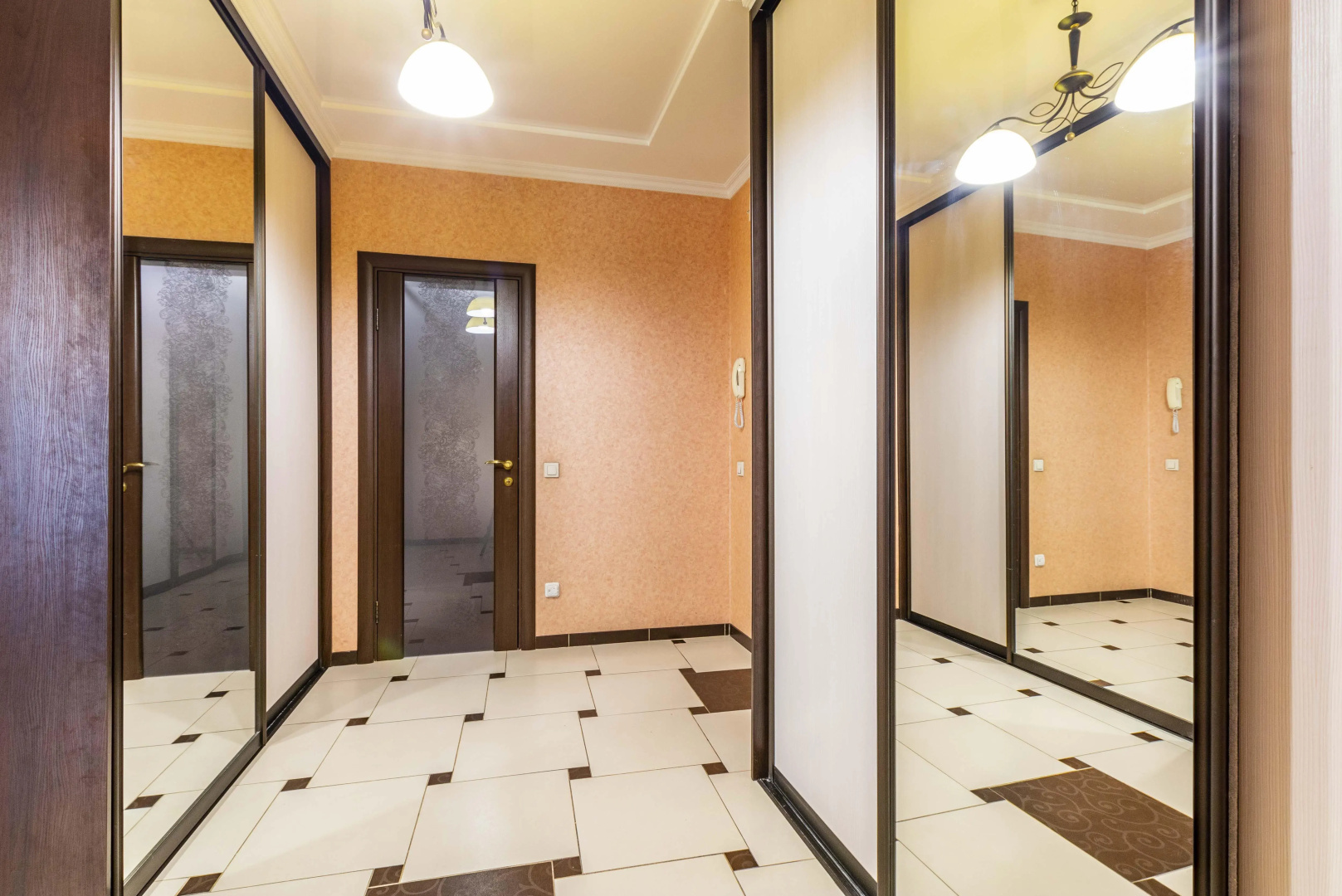 Квартира двухкомнатная BeGuest в центре ботаники