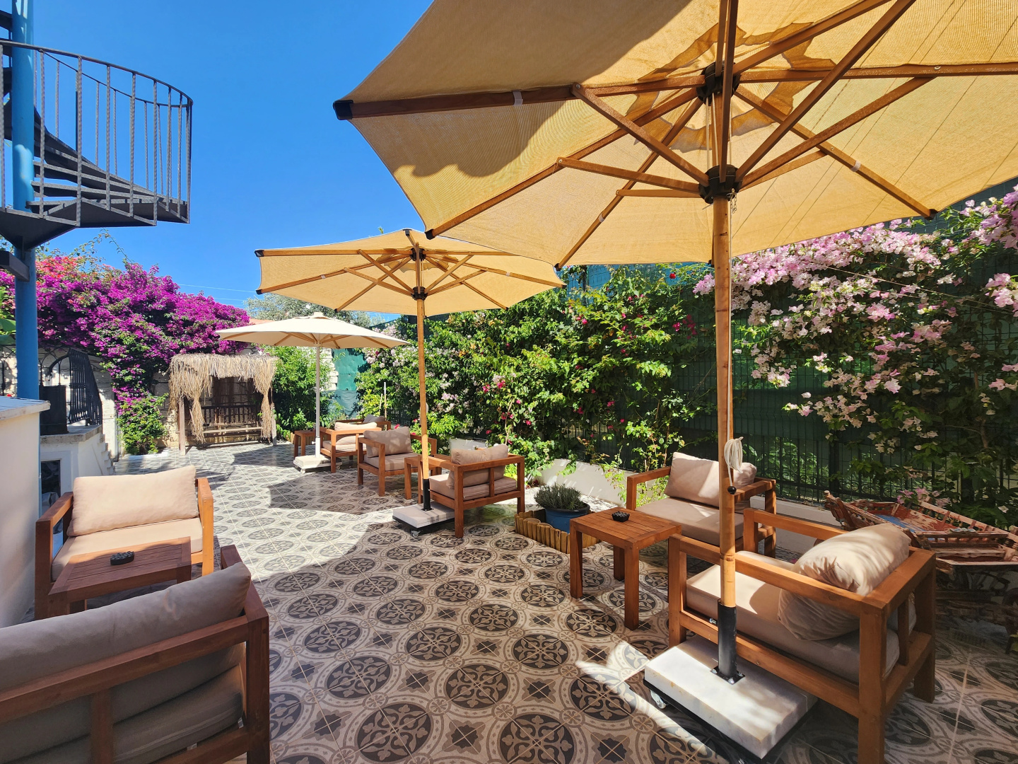 Tarcin Alacati Otel - Adults Only