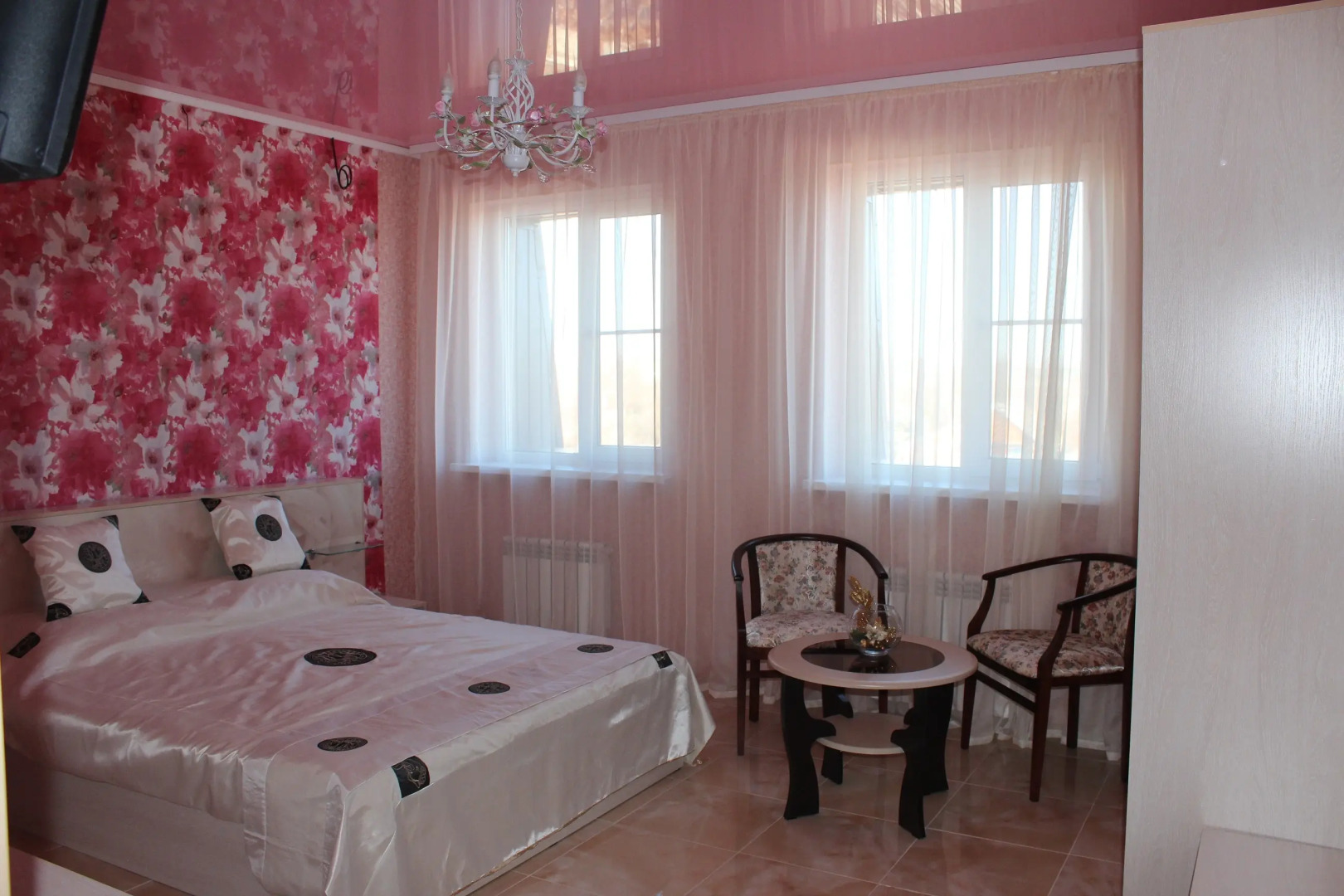 Отель Сафари