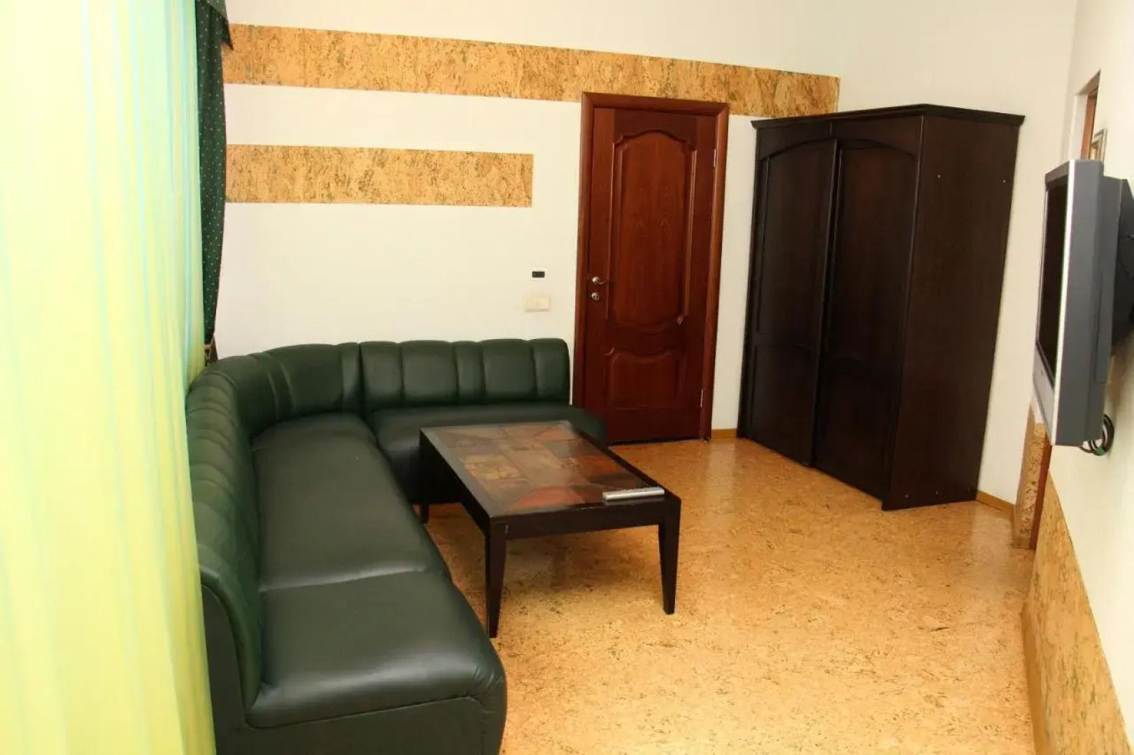 Отель Надеждинский