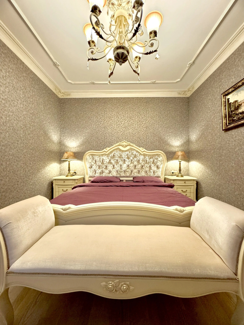 Апартаменты дизайнерские VIP в сердце столицы с круглосуточным заселением улица Красная 22