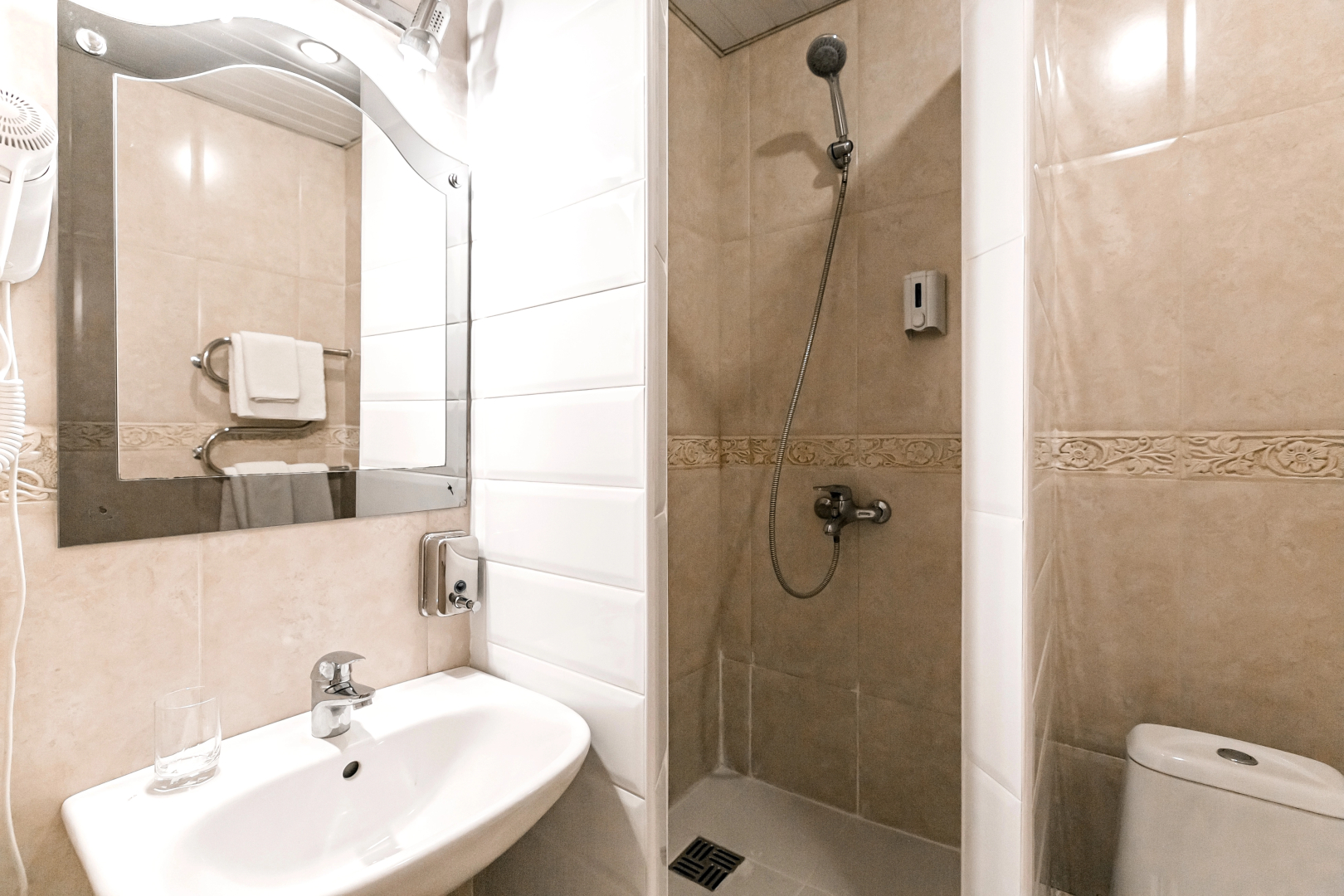 Отель Скала