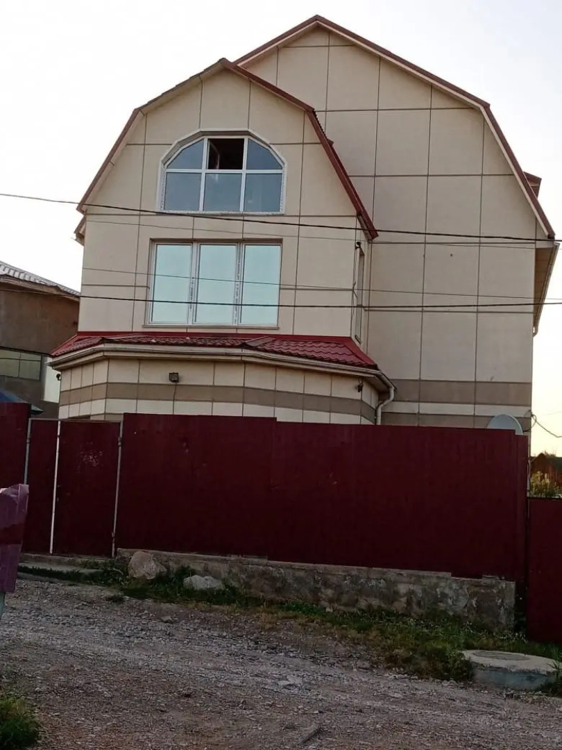 Гостевой дом комплекс на улице Маерчака  109Г/11