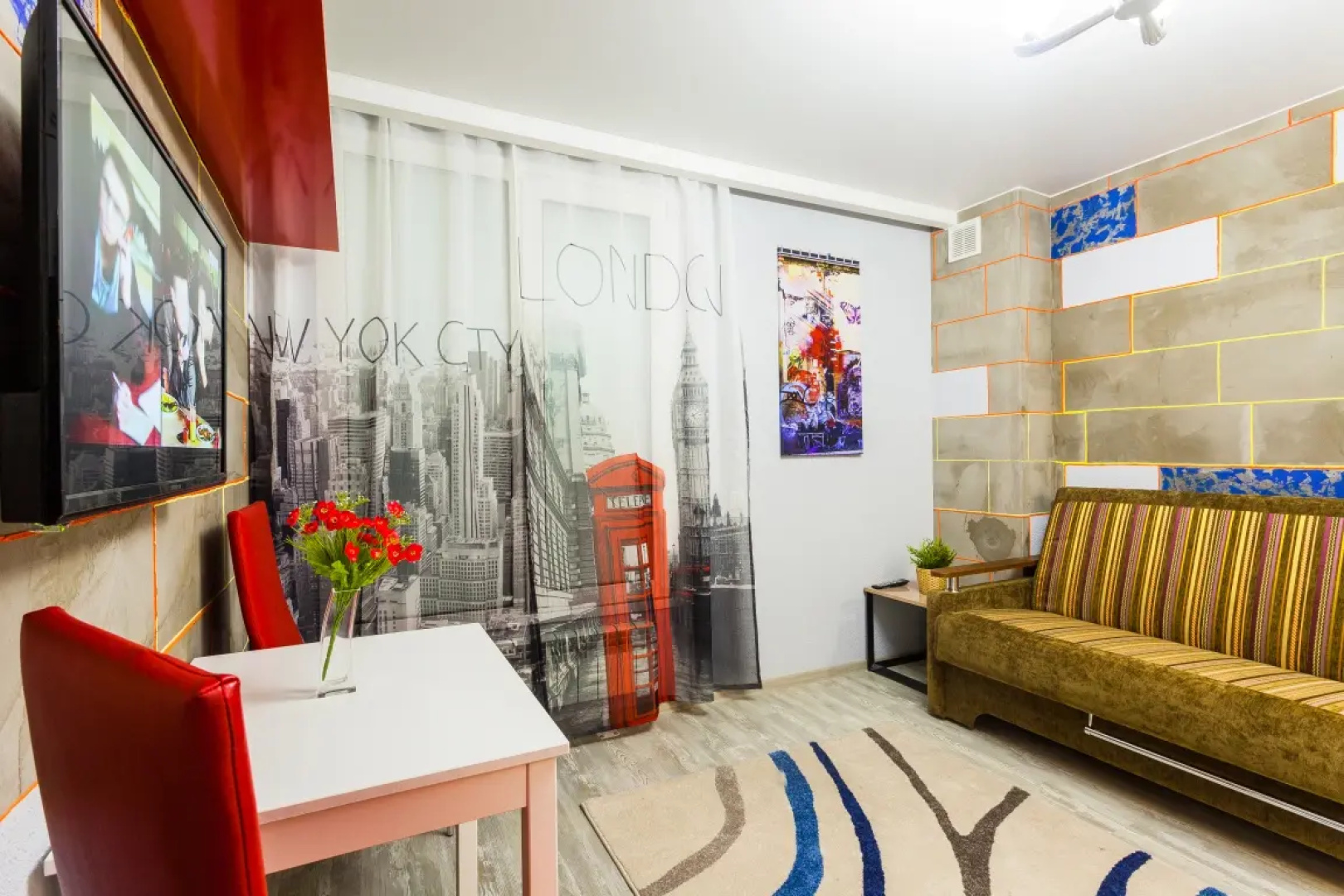 Апартаменты LeoHotels на 4 Советской 8
