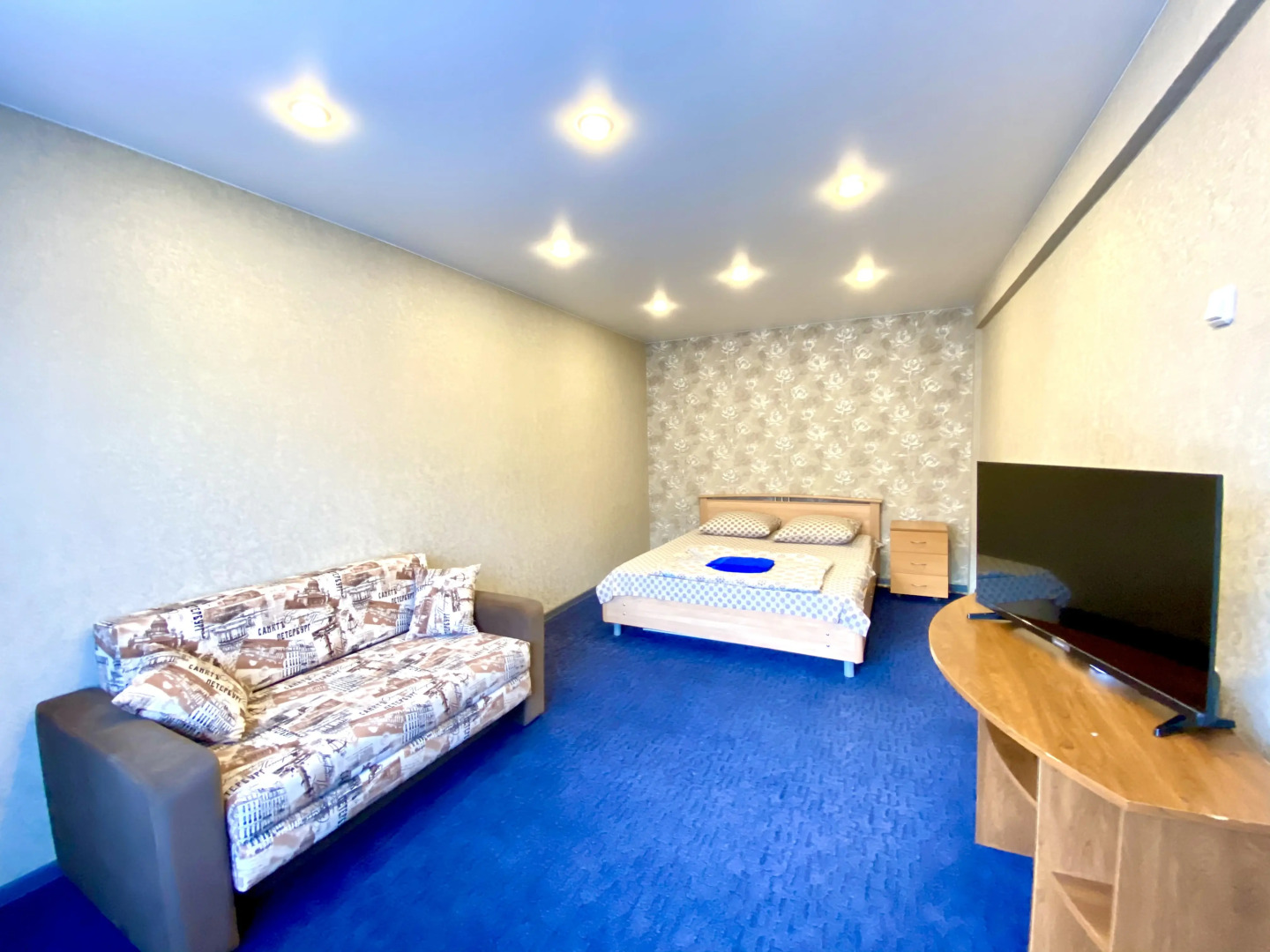 2-к квартира с евро ремонтом в самом центре города рядом СК Олимп