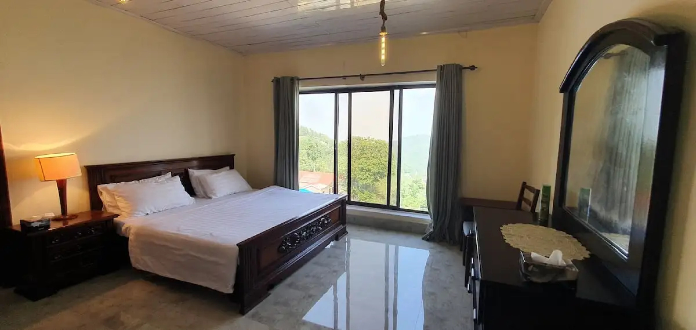 Вилла Camp on Beautiful Toddy Pond