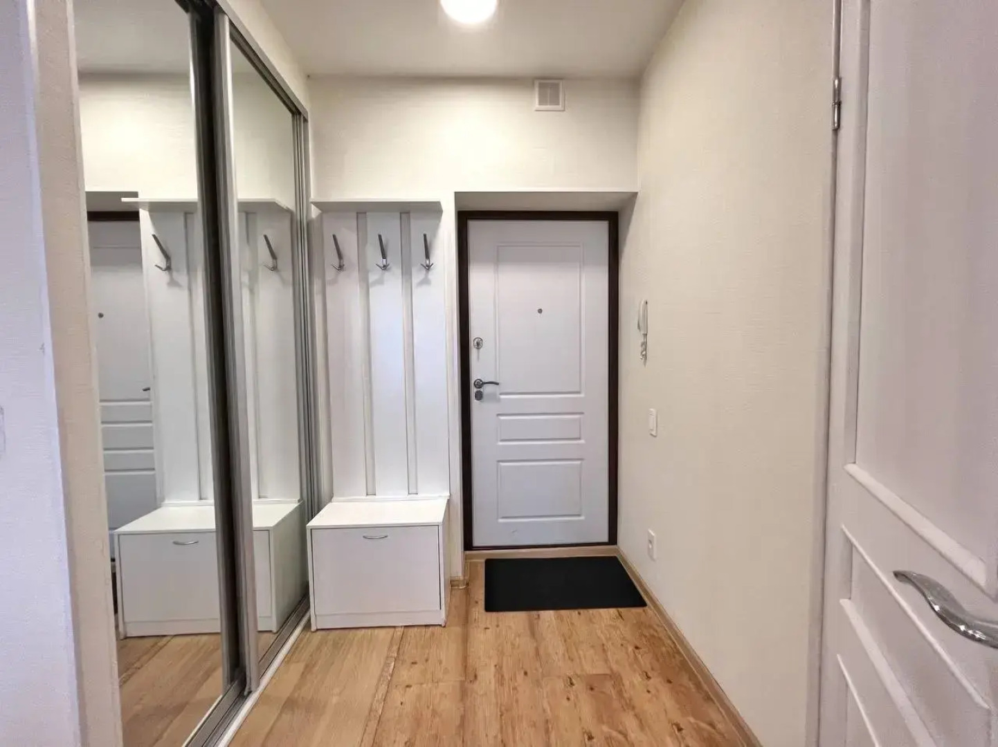 Квартира Уютная 2-к квартира рядом с Филармонией с красивым видом на город