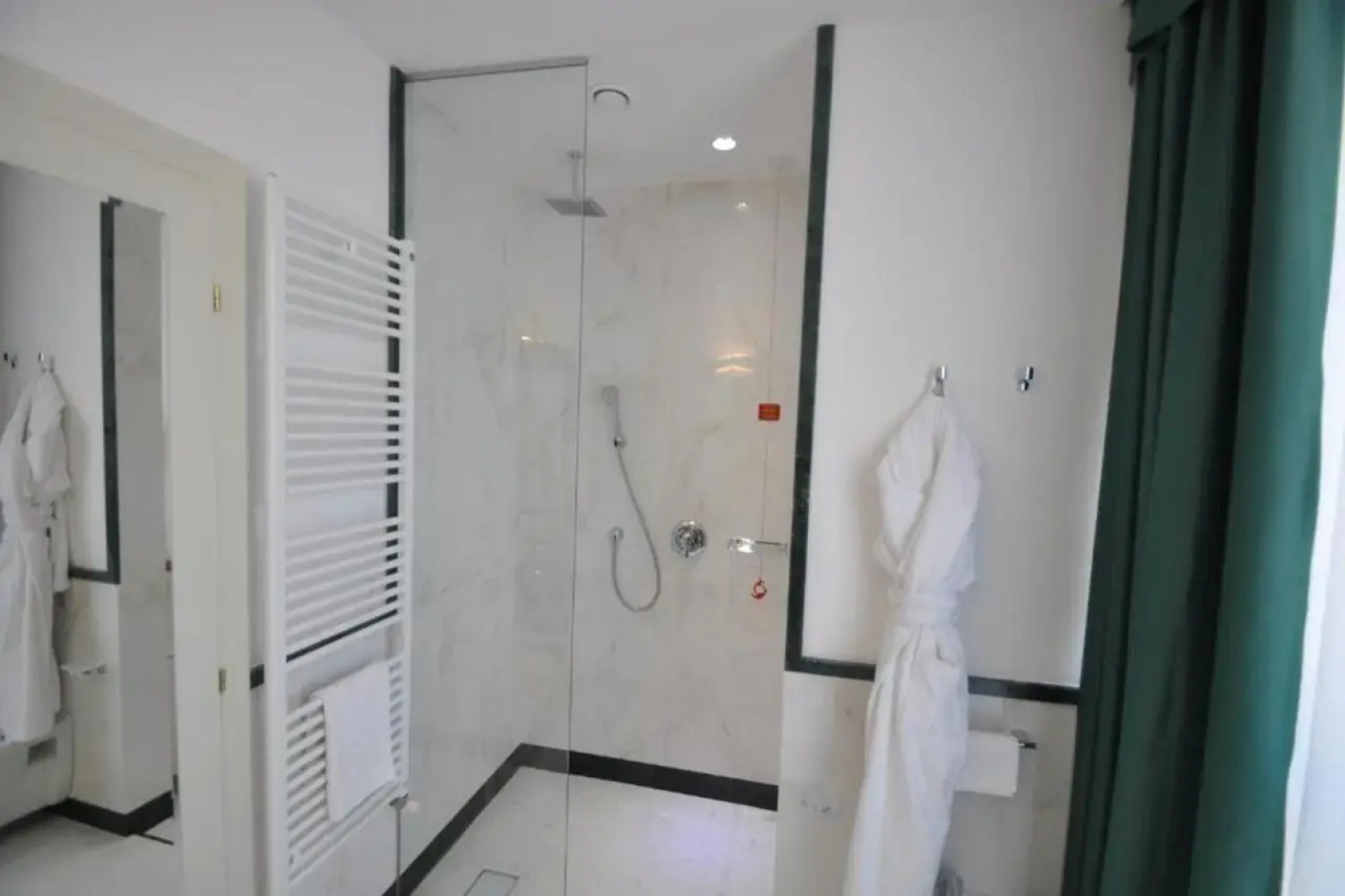 Отель International Iasi