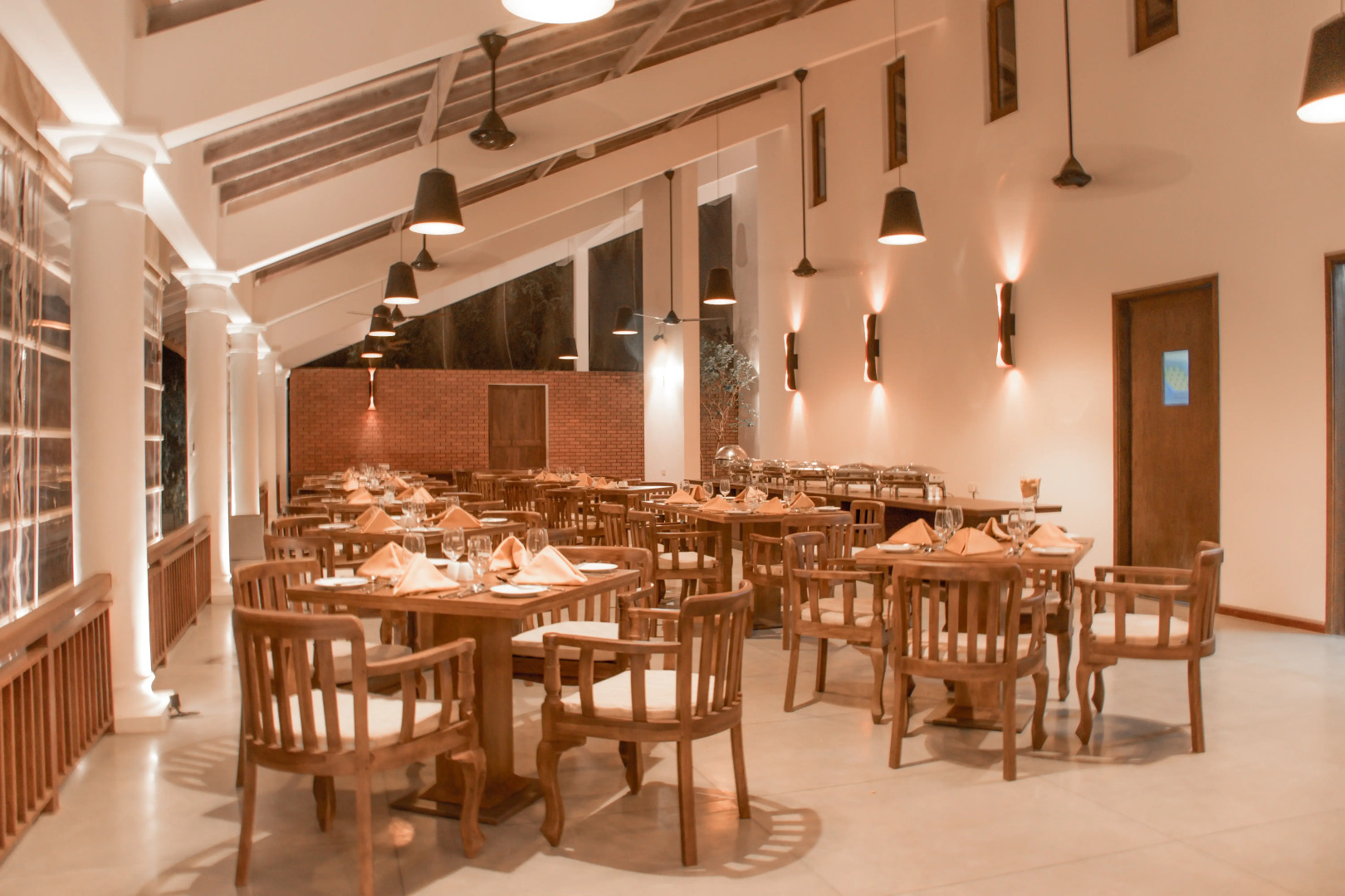 Отель The Villas Wadduwa