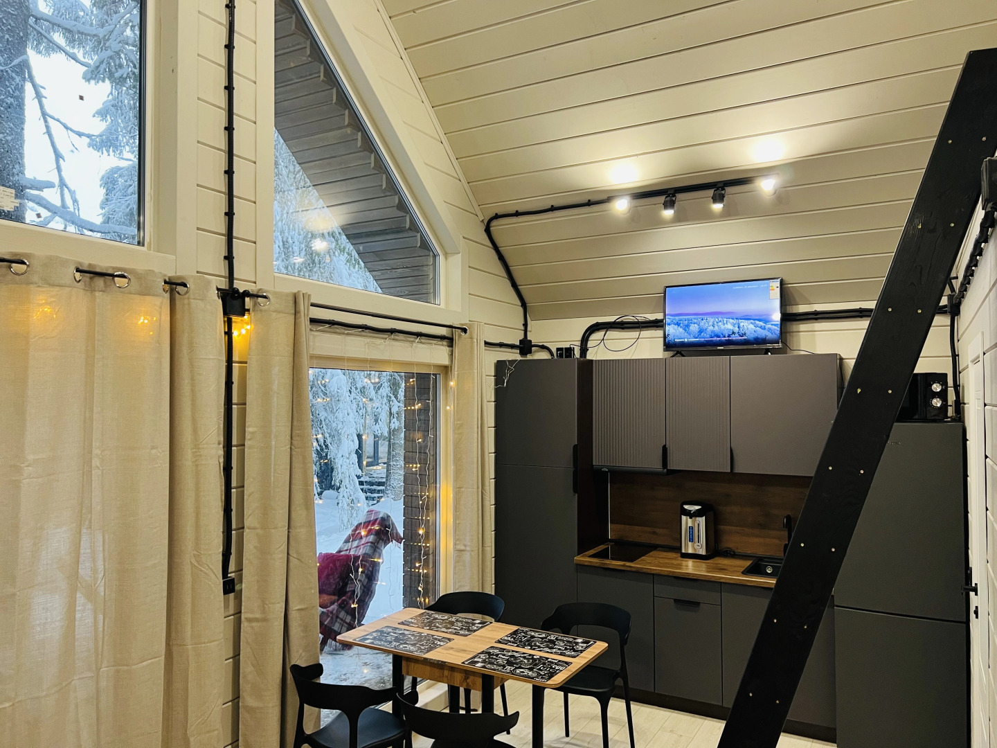 Частный дом Белки 1