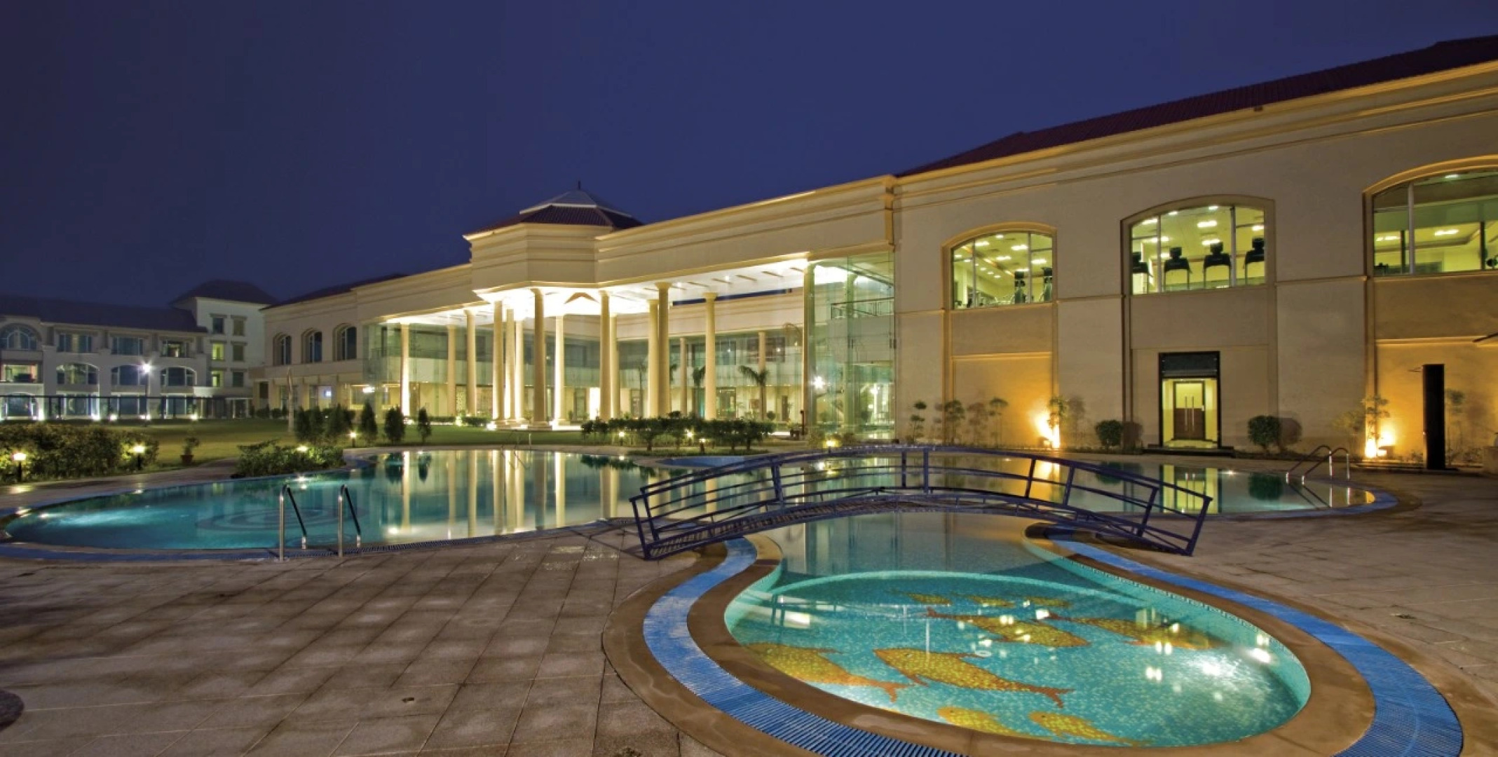 Отель Cabbana Resort & Spa