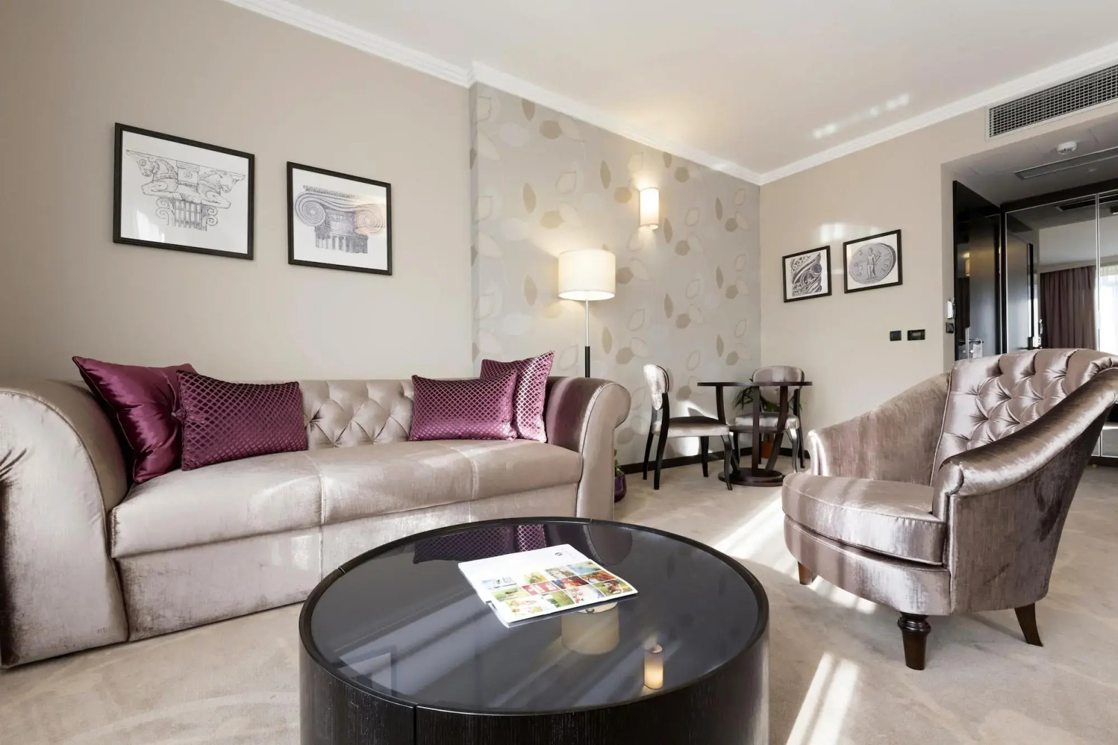 Отель Constantine the Great