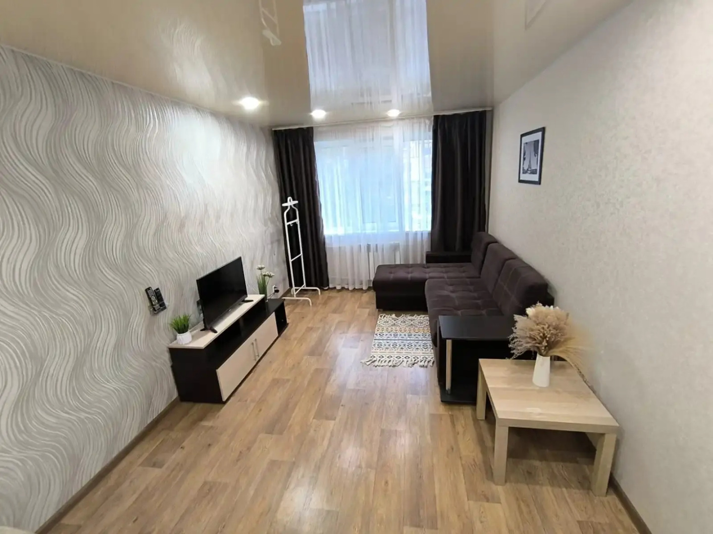 Апартаменты Октябрьской революции