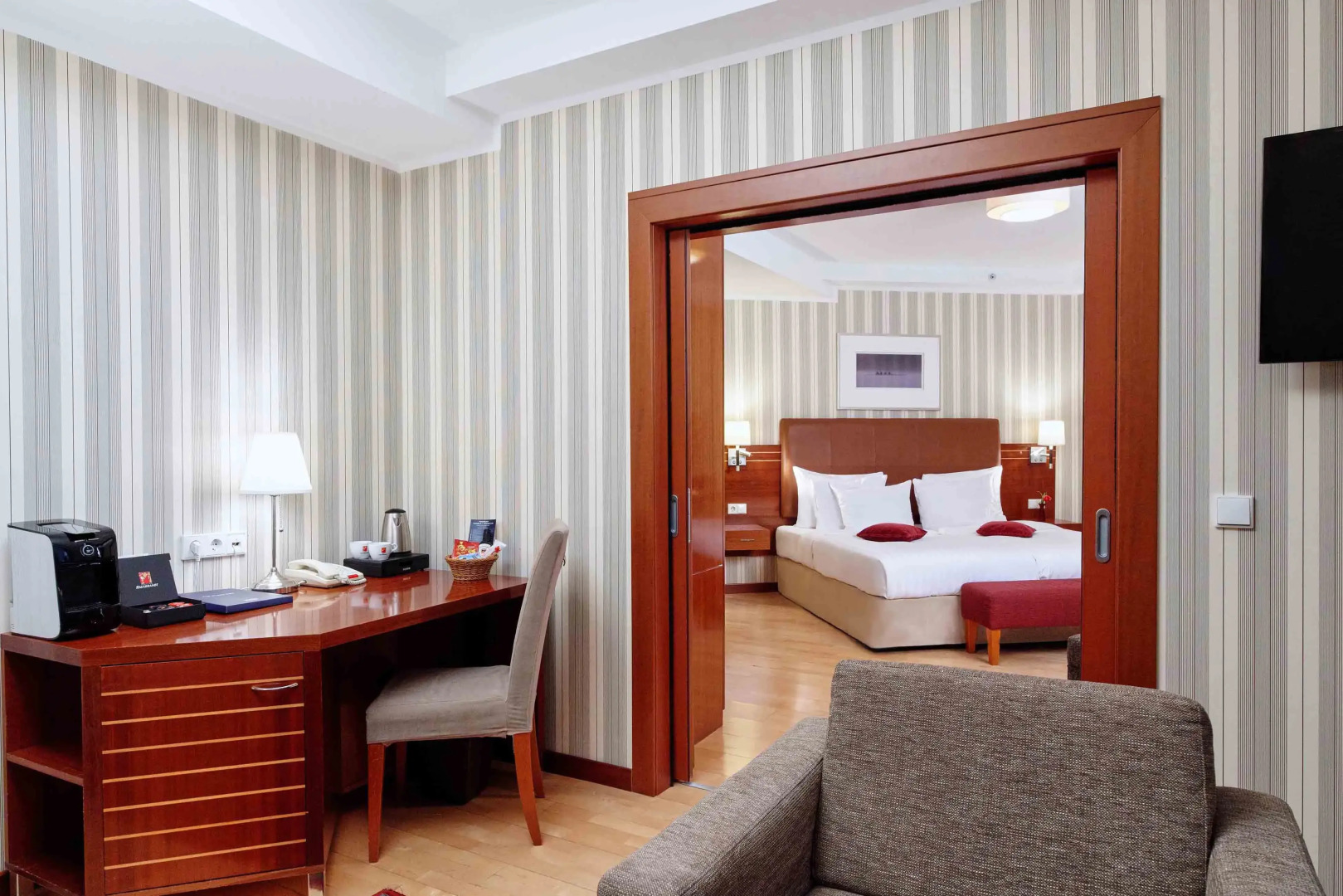 Отель Palace Bridge Hotel