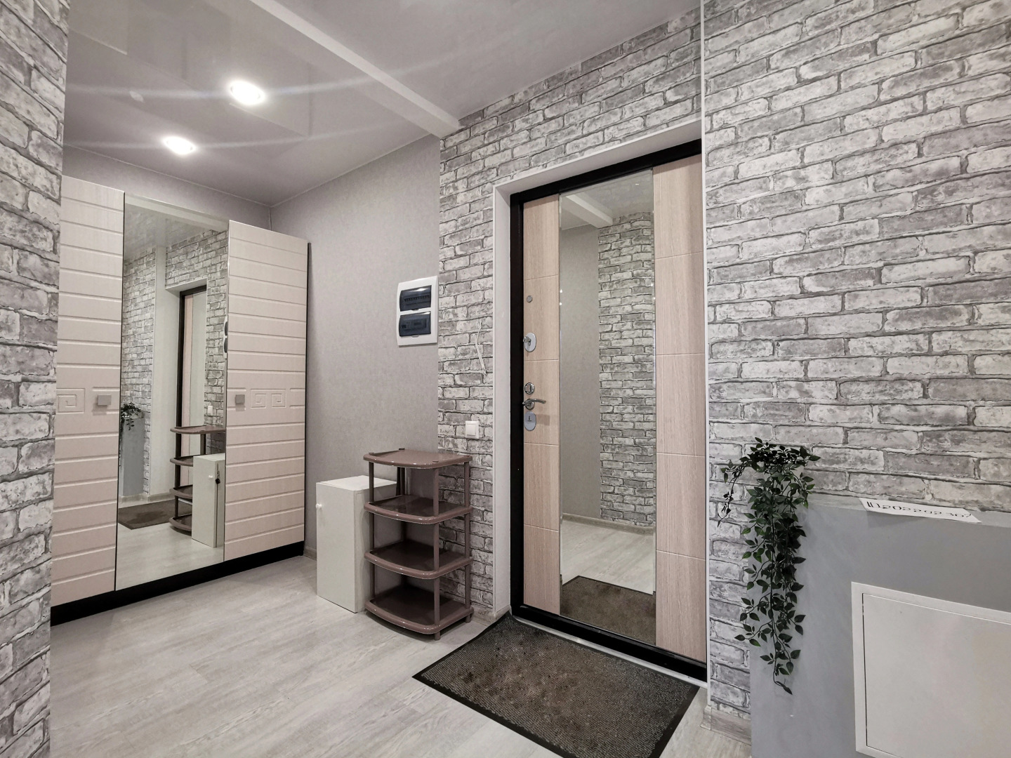 Апартаменты на Дыбенко 27А