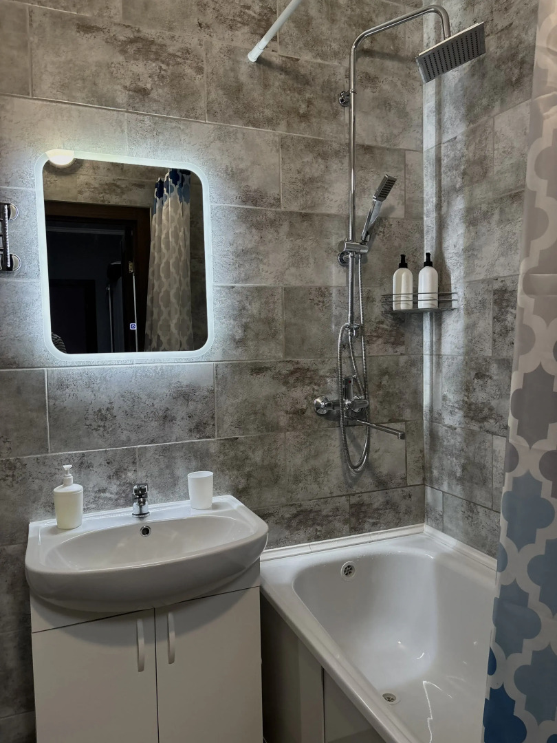 Квартира BestHome Двухкомнатная семейная в центре