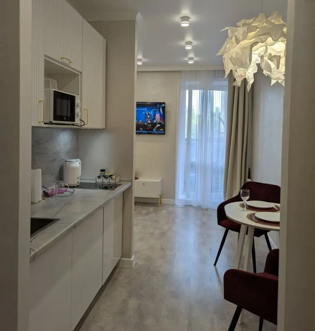 Квартира HelenRooms – уютная квартира на Набережной