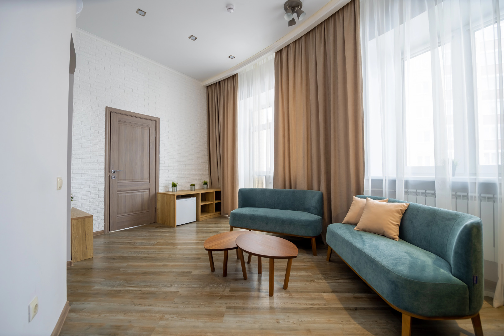 Отель Атриа