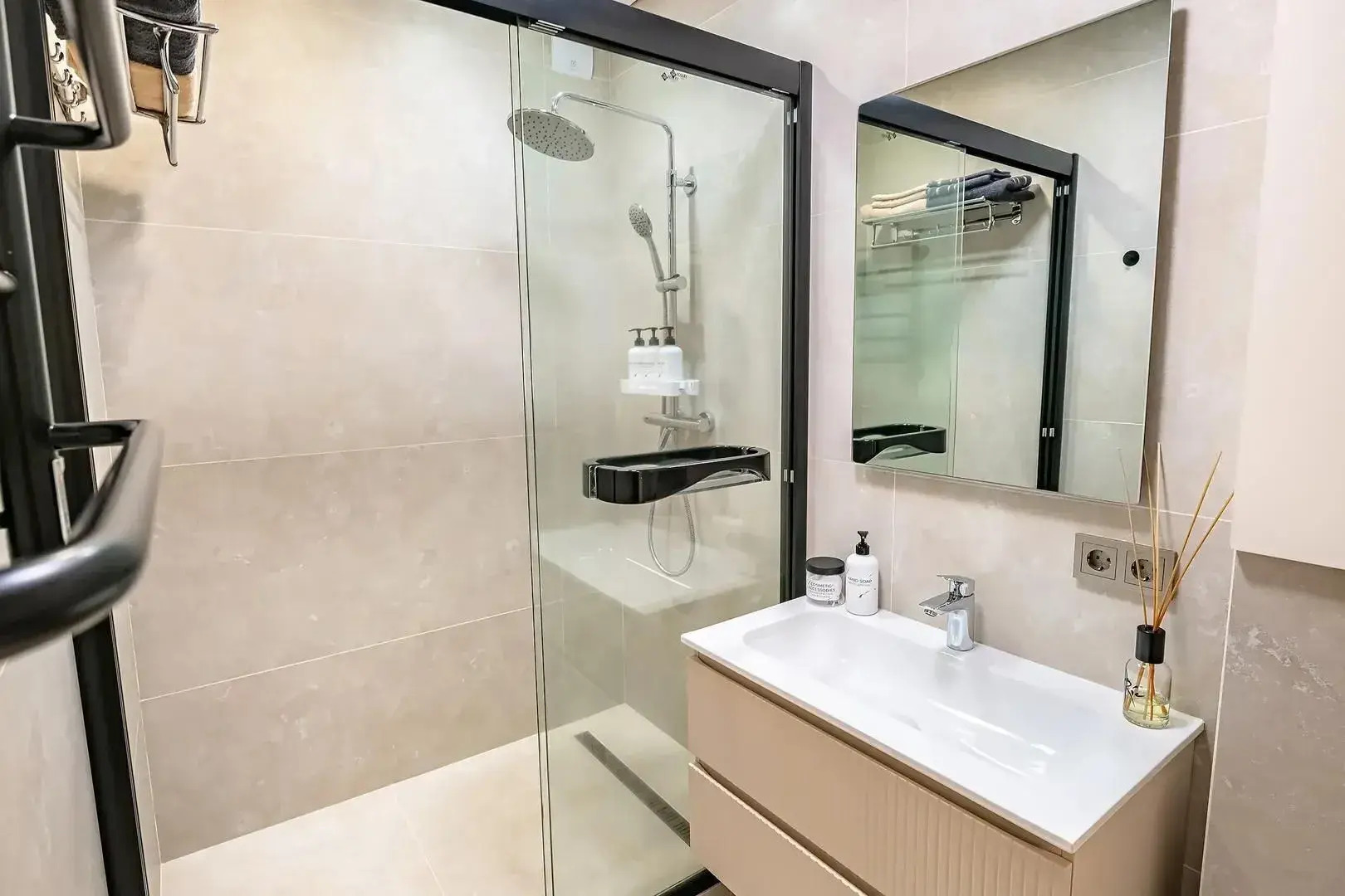 Апартаменты на улице Адмирала Фокина 3