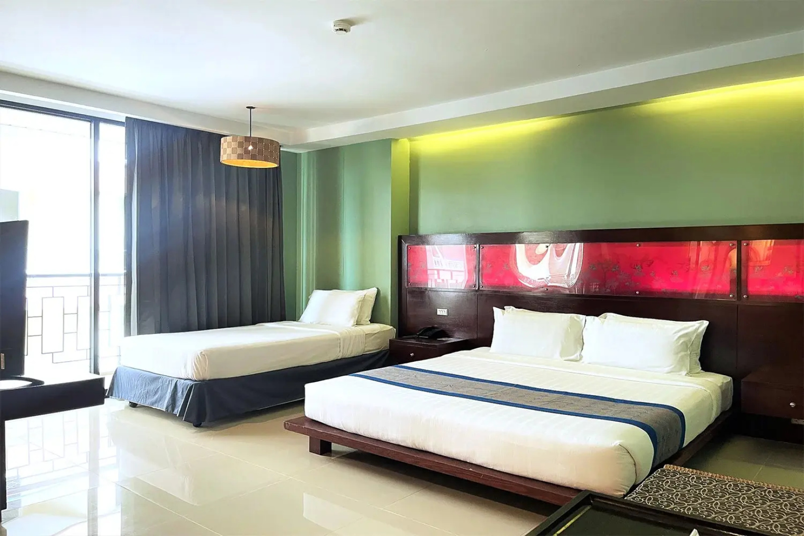Отель Long Beach Garden Hotel & Pavilions