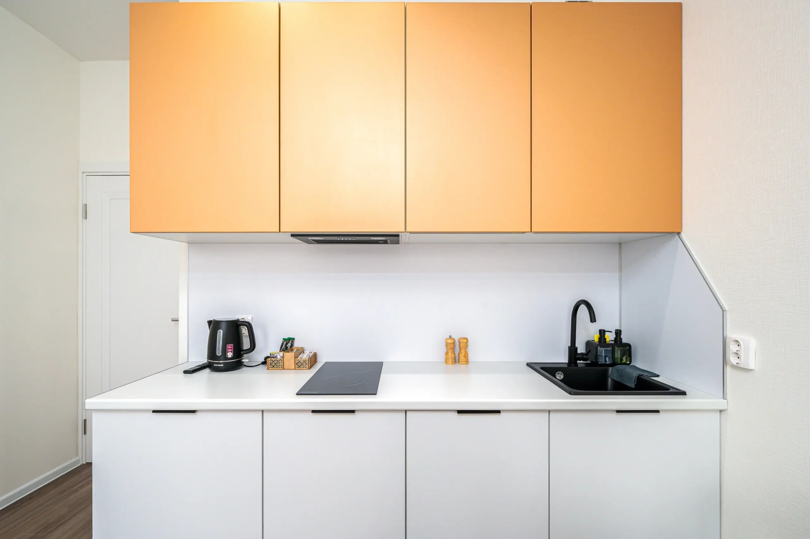 Апартаменты на Октябрьской набережной