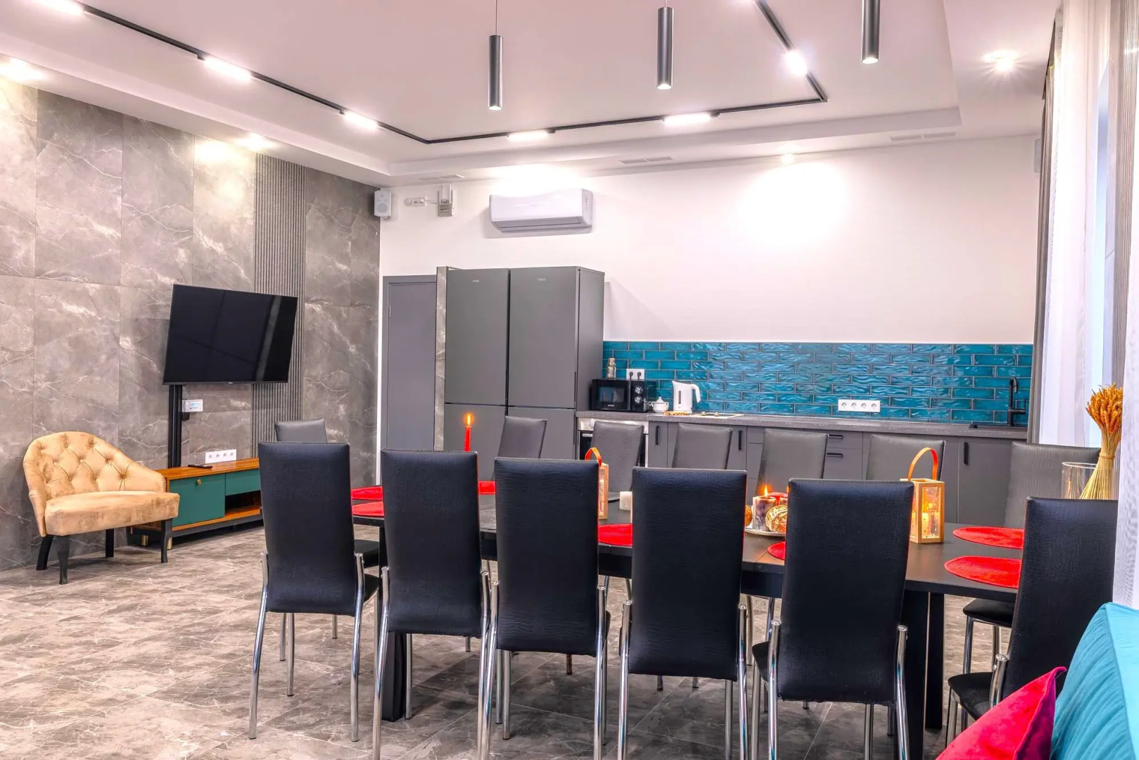 Частный дом Коттеджа с баней и бассейном