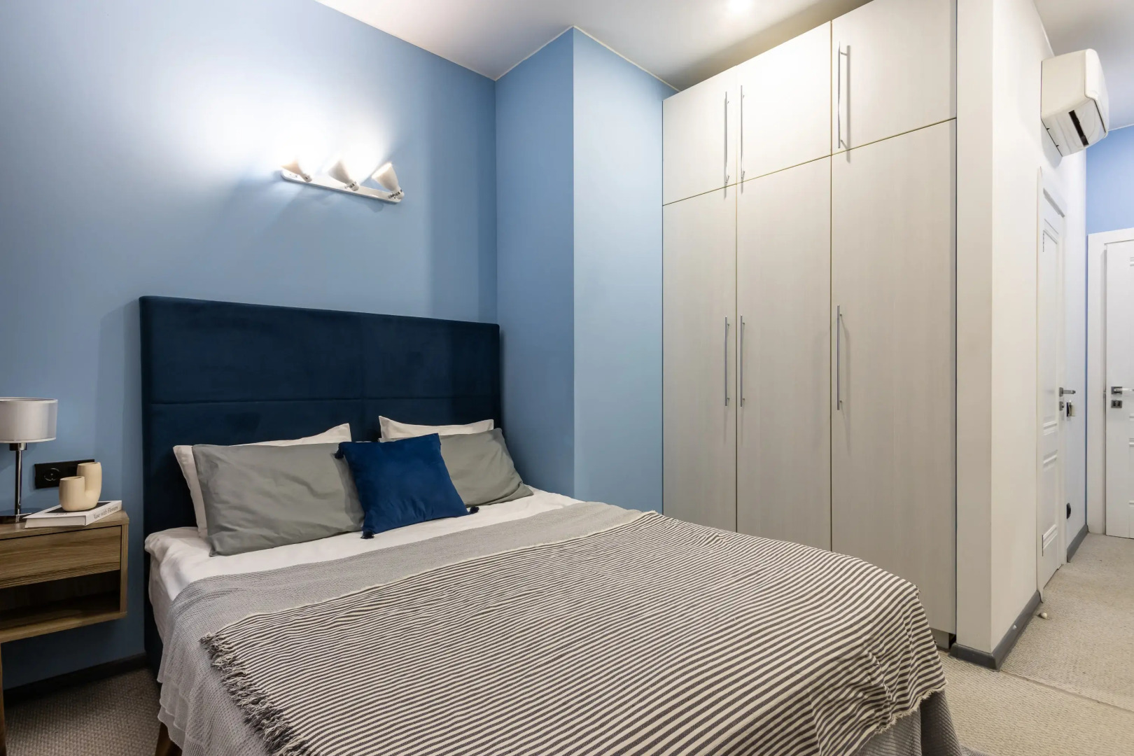 Отель Номера у Эрмитажа