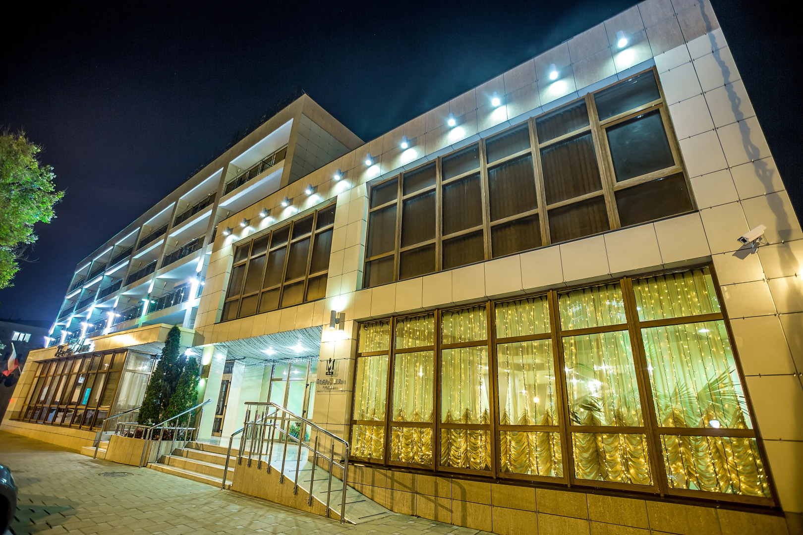 Отель Де ла Мапа