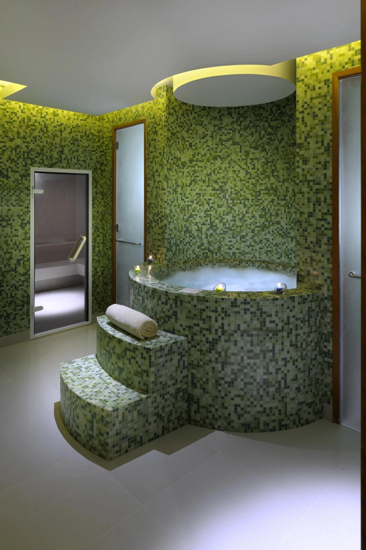 Crowne Plaza Dubai Jumeirah an IHG Hotel