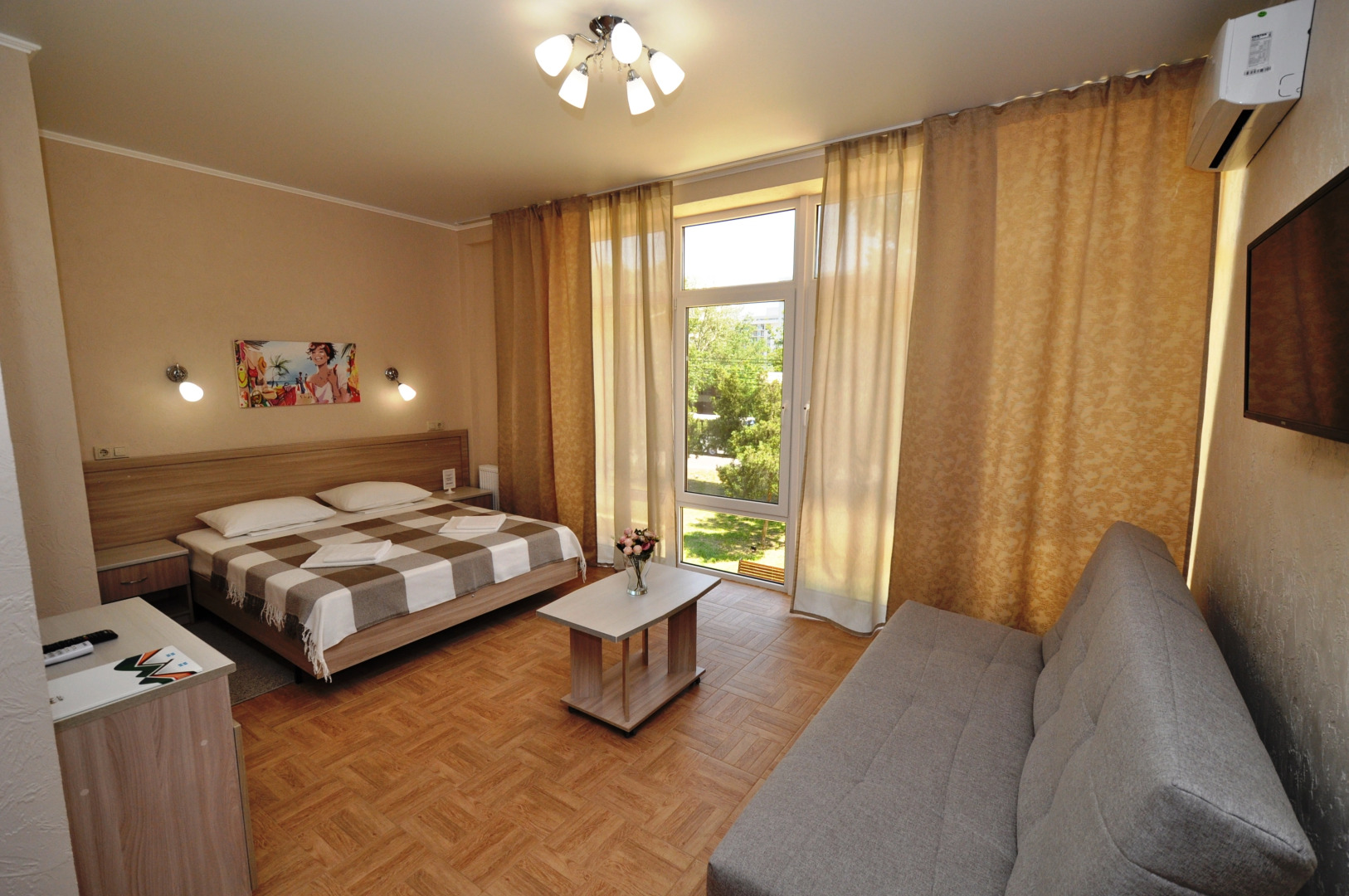 Гостевой дом AUGUST на Пионерском