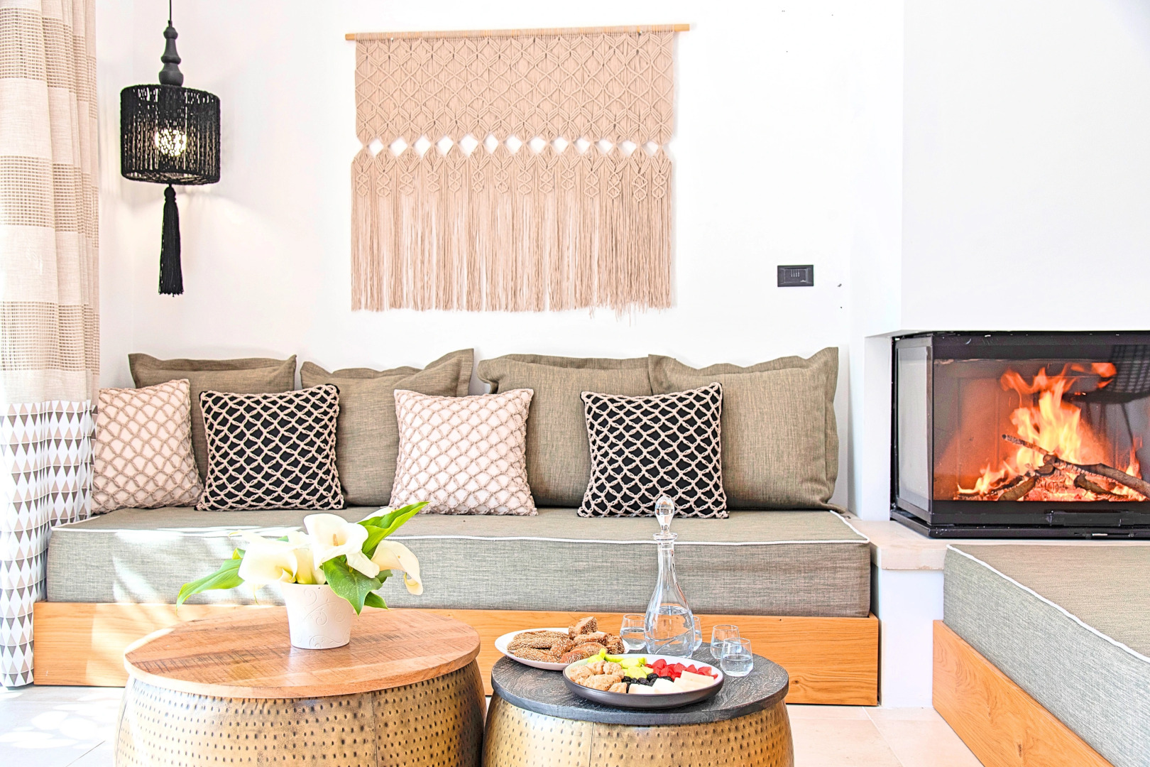 Вилла Blue Lake Heated Pool