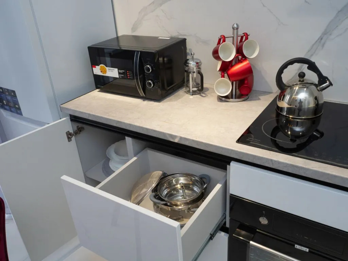 Апартаменты Стрелецкая Red