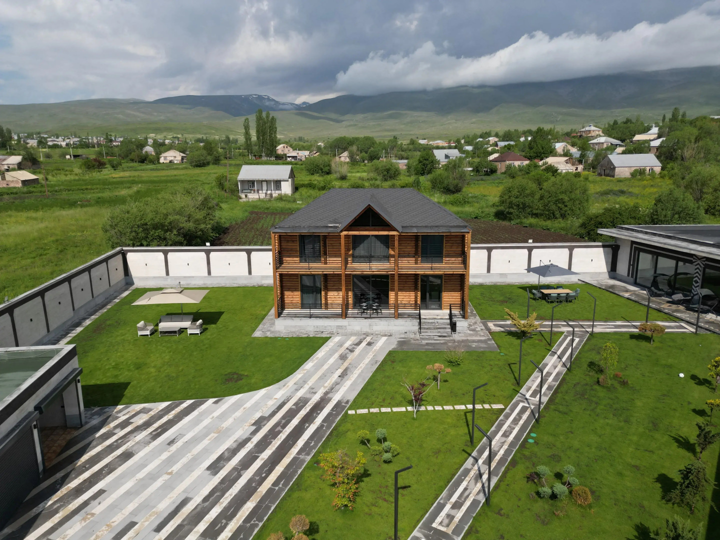 Вилла Homma Village House