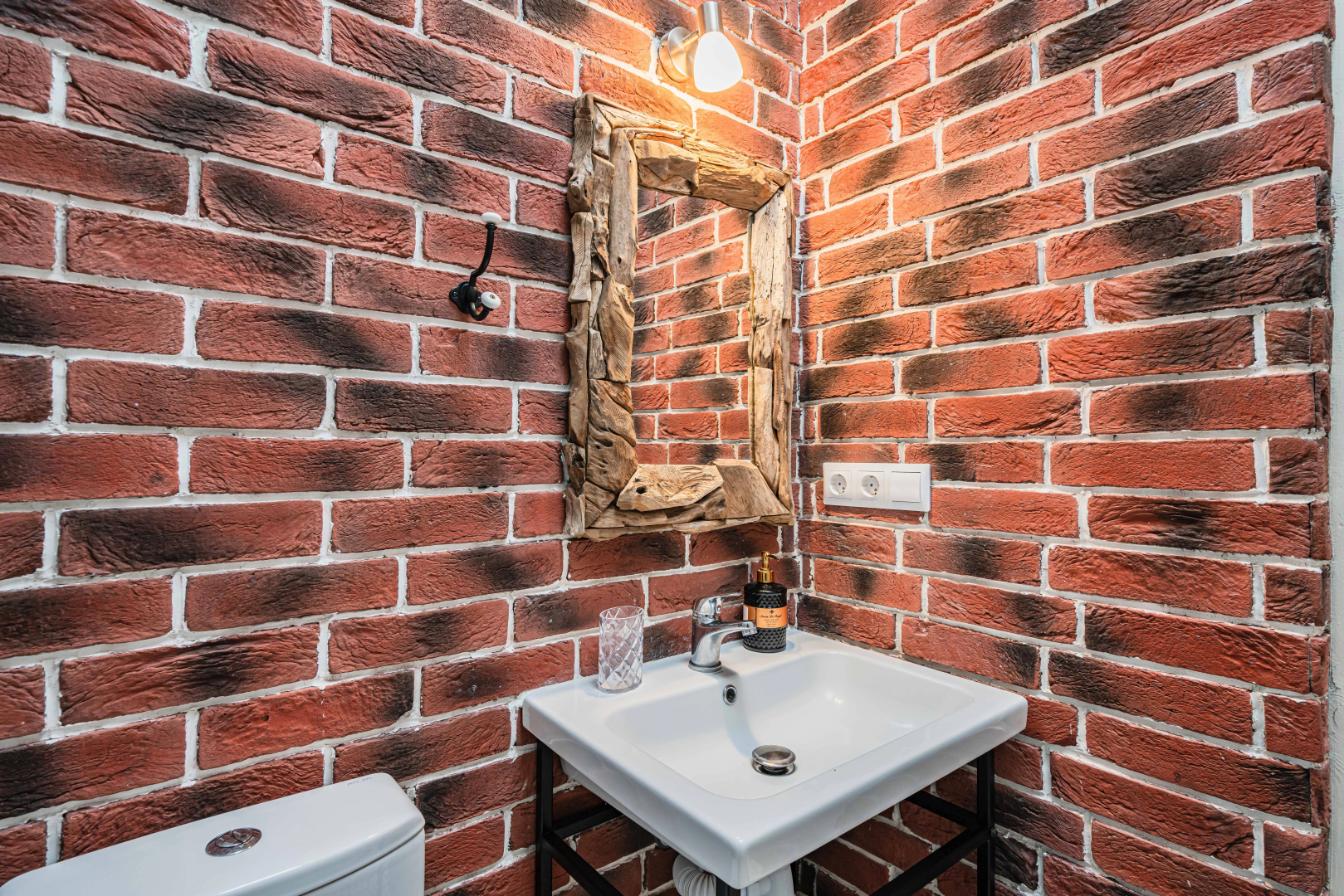 Квартира Трехкомнатная Московская 12