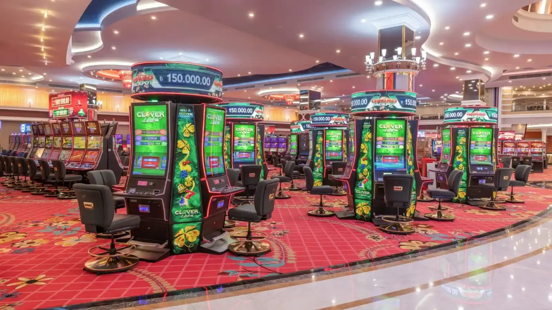 Merit Royal Gardens Hotel & Casino