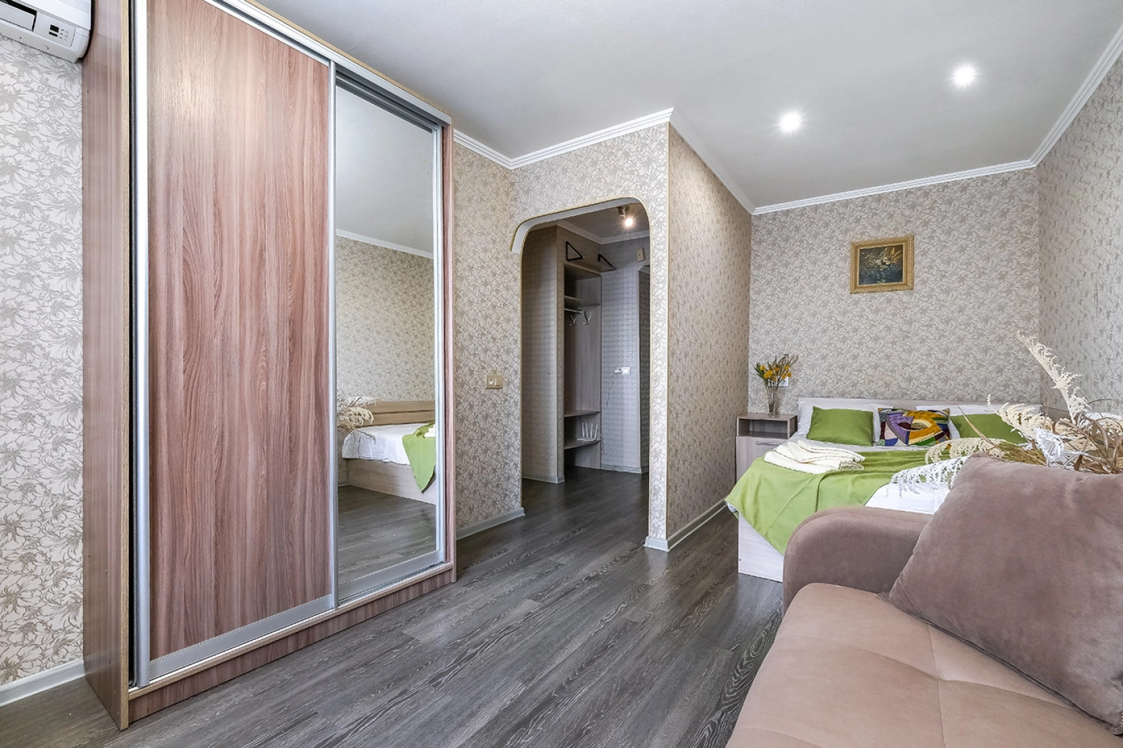 Квартира возле ЖД вокзала