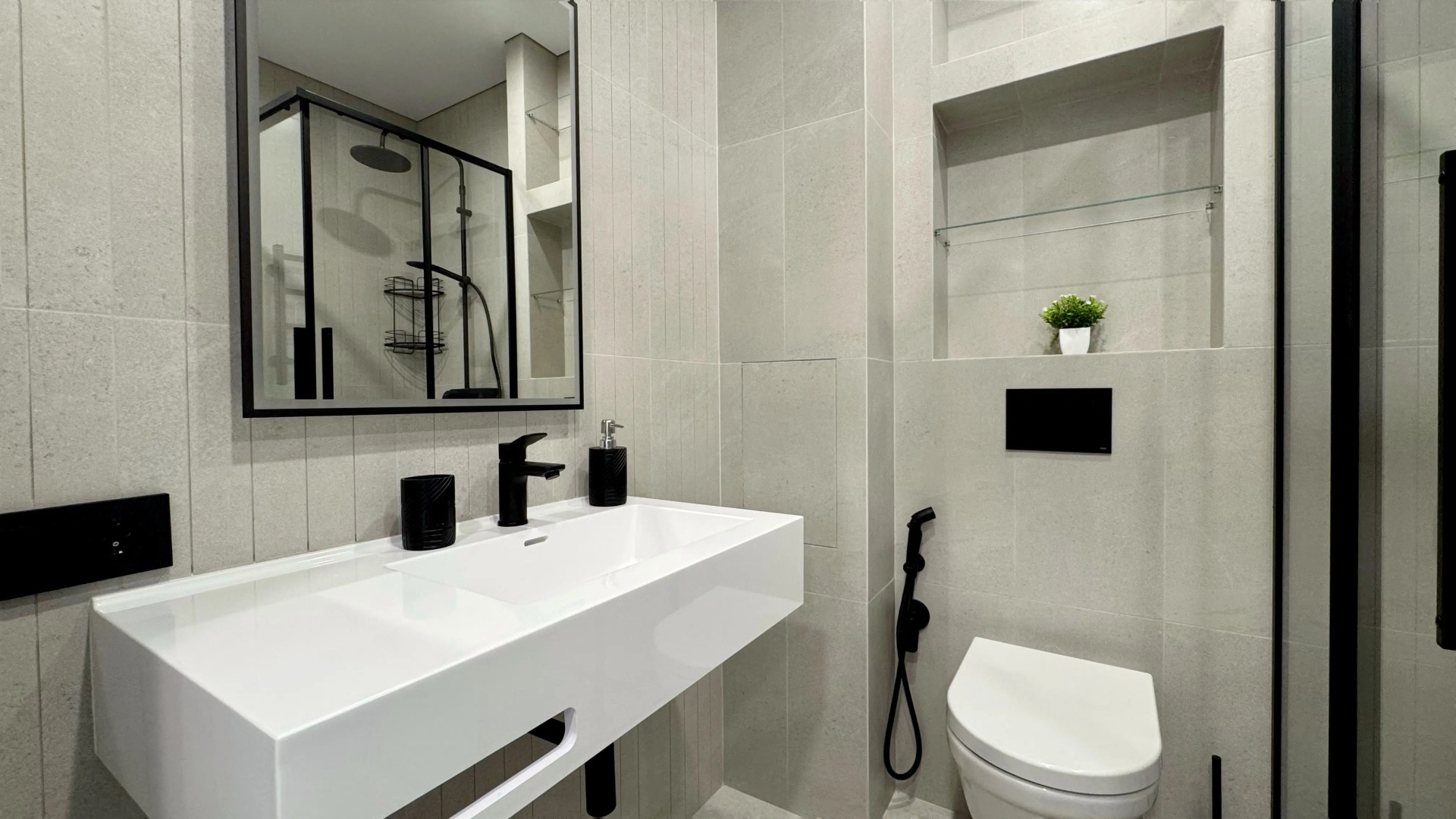 Апартаменты с балконом и видом на море  ЖК Фрукты 77 Я на Море