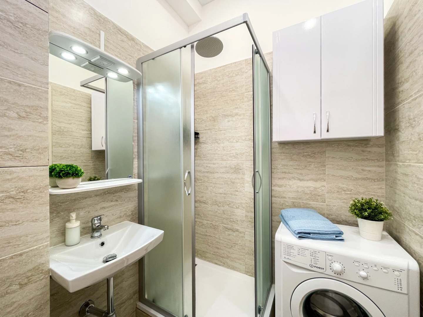 Квартира FolkFort стильная квартира у метро и ТЦ