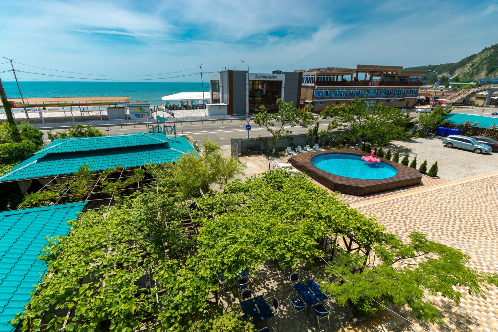 Курортный отель Лазурный берег