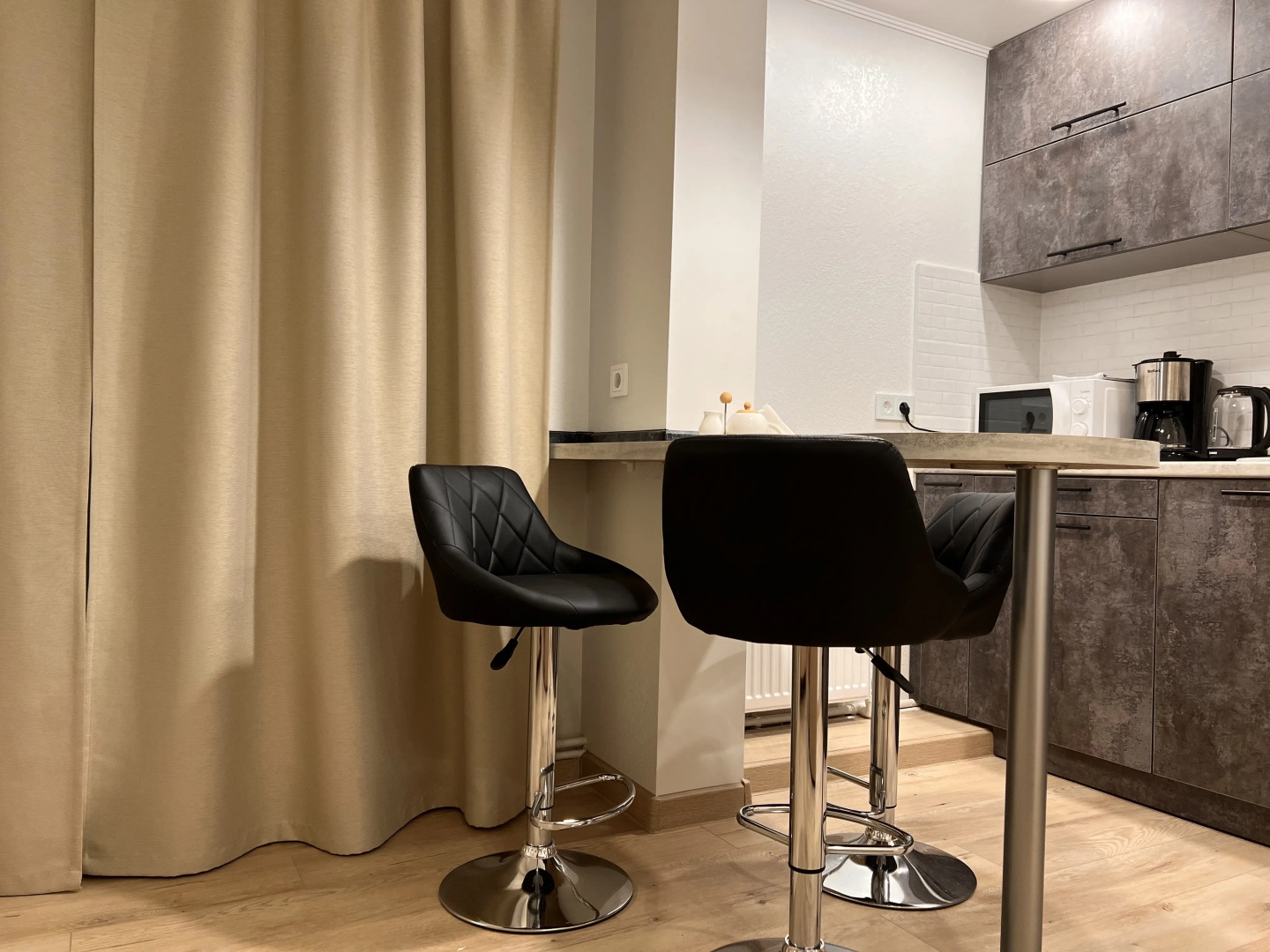 Апартаменты Scandi c двориком для курения, пр. Калинина 38 (1)