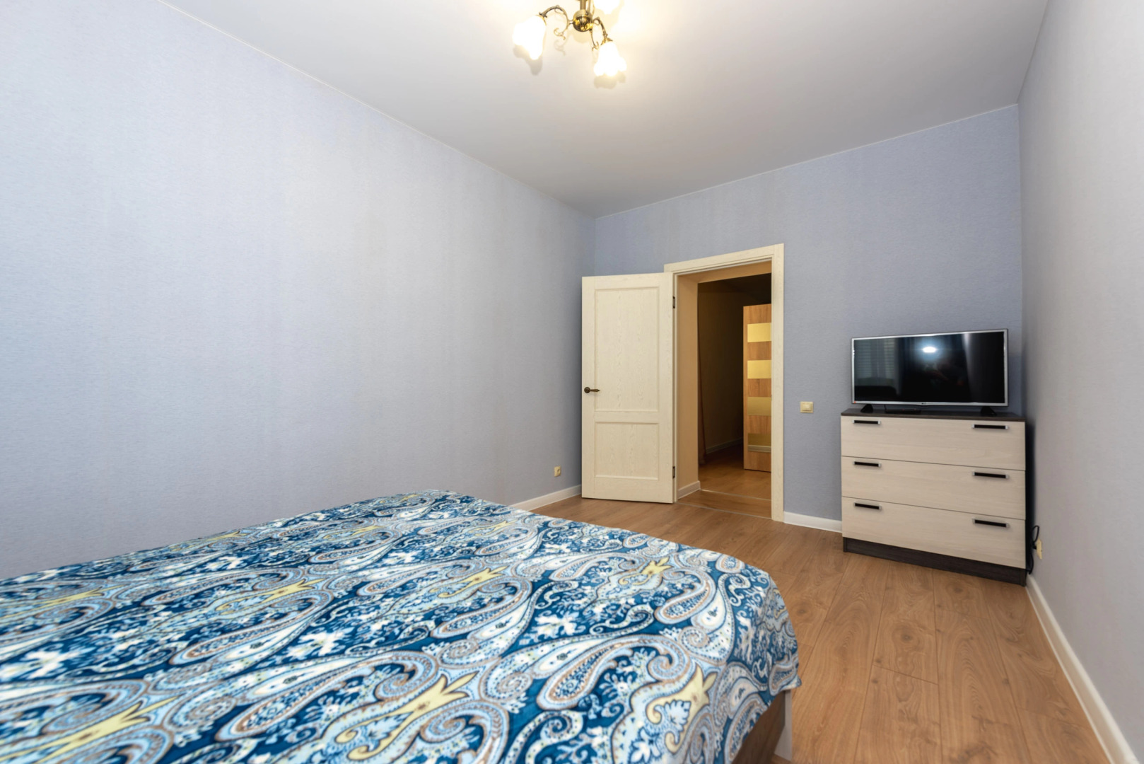 Апартаменты Яр-сутки на Октября 23