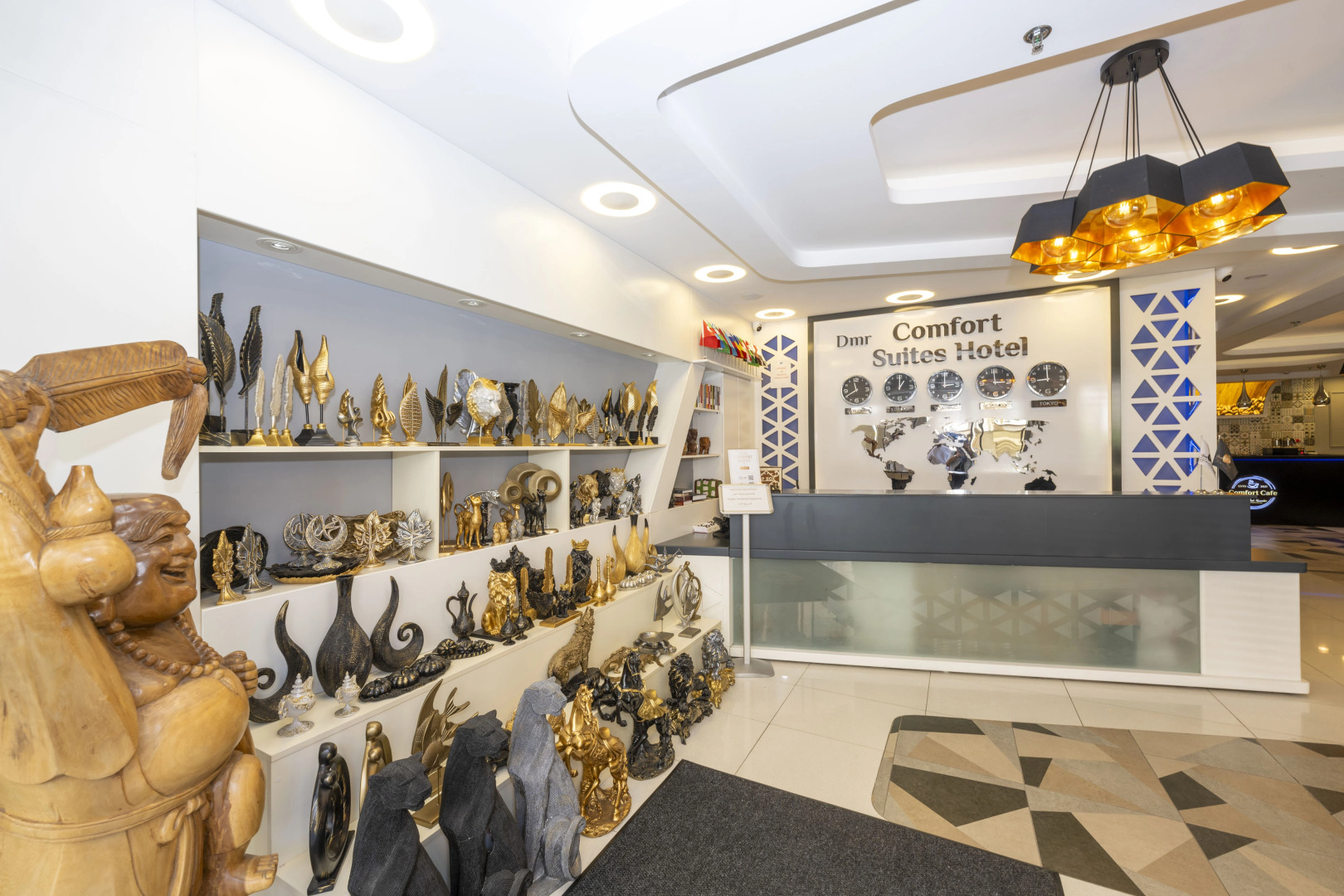 Отель Comfort Suites