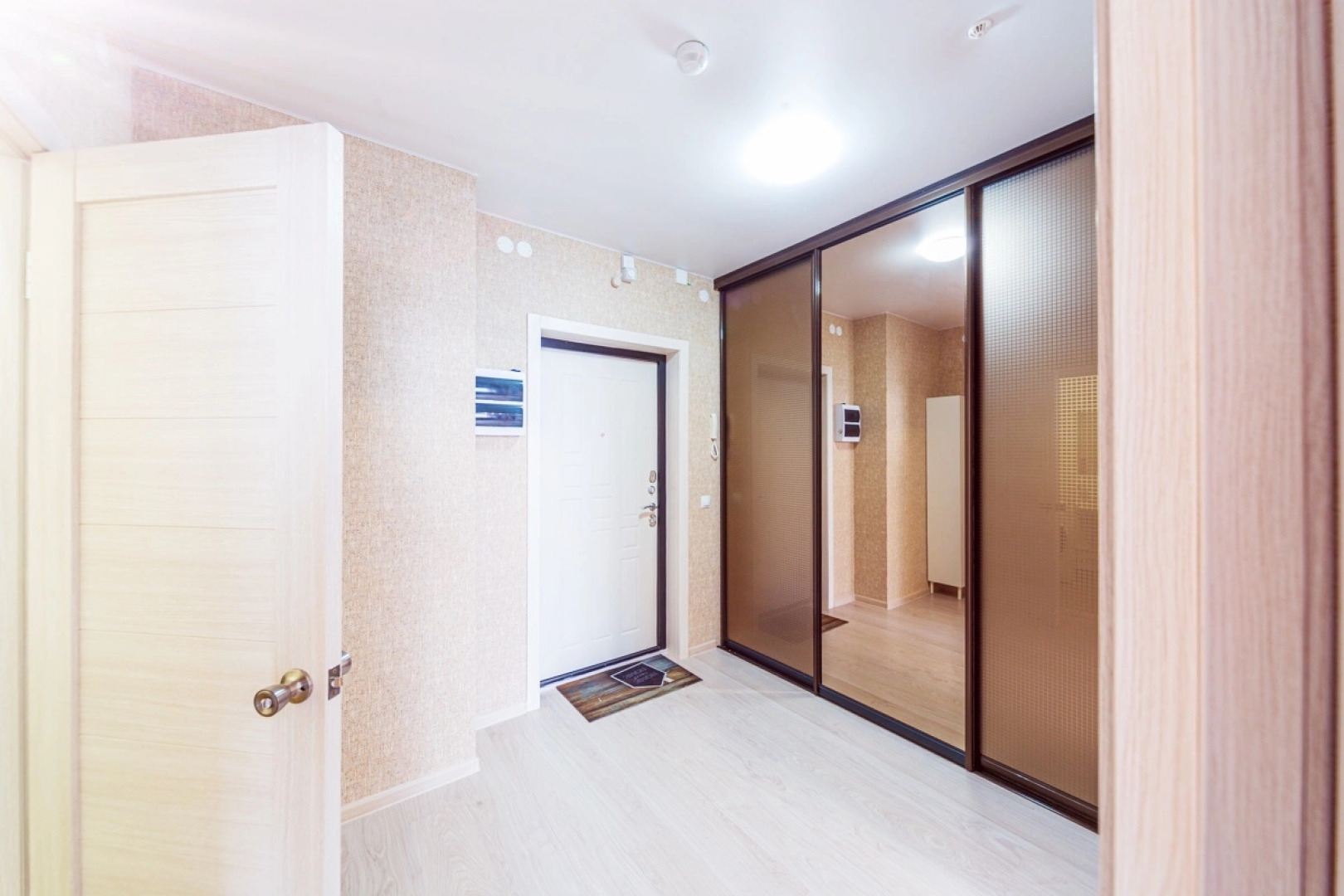 Апартаменты с видом на Город