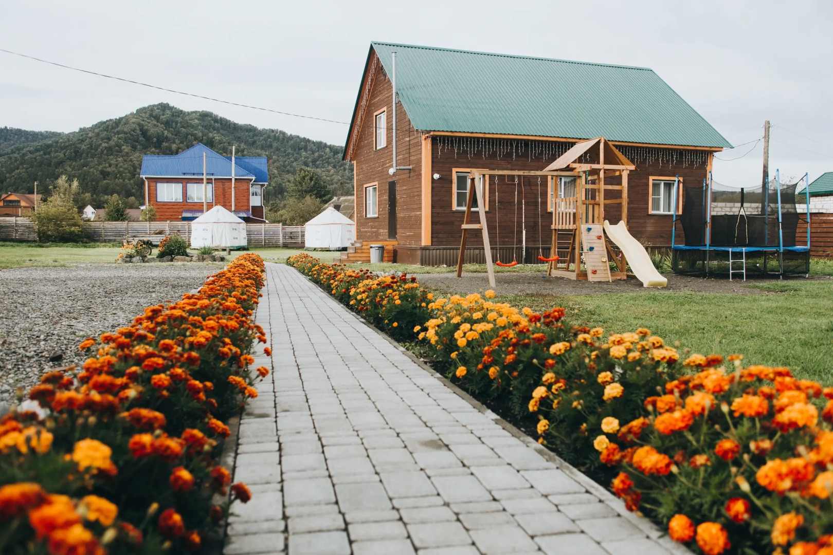 Usadyba Kotovskikh Guest House