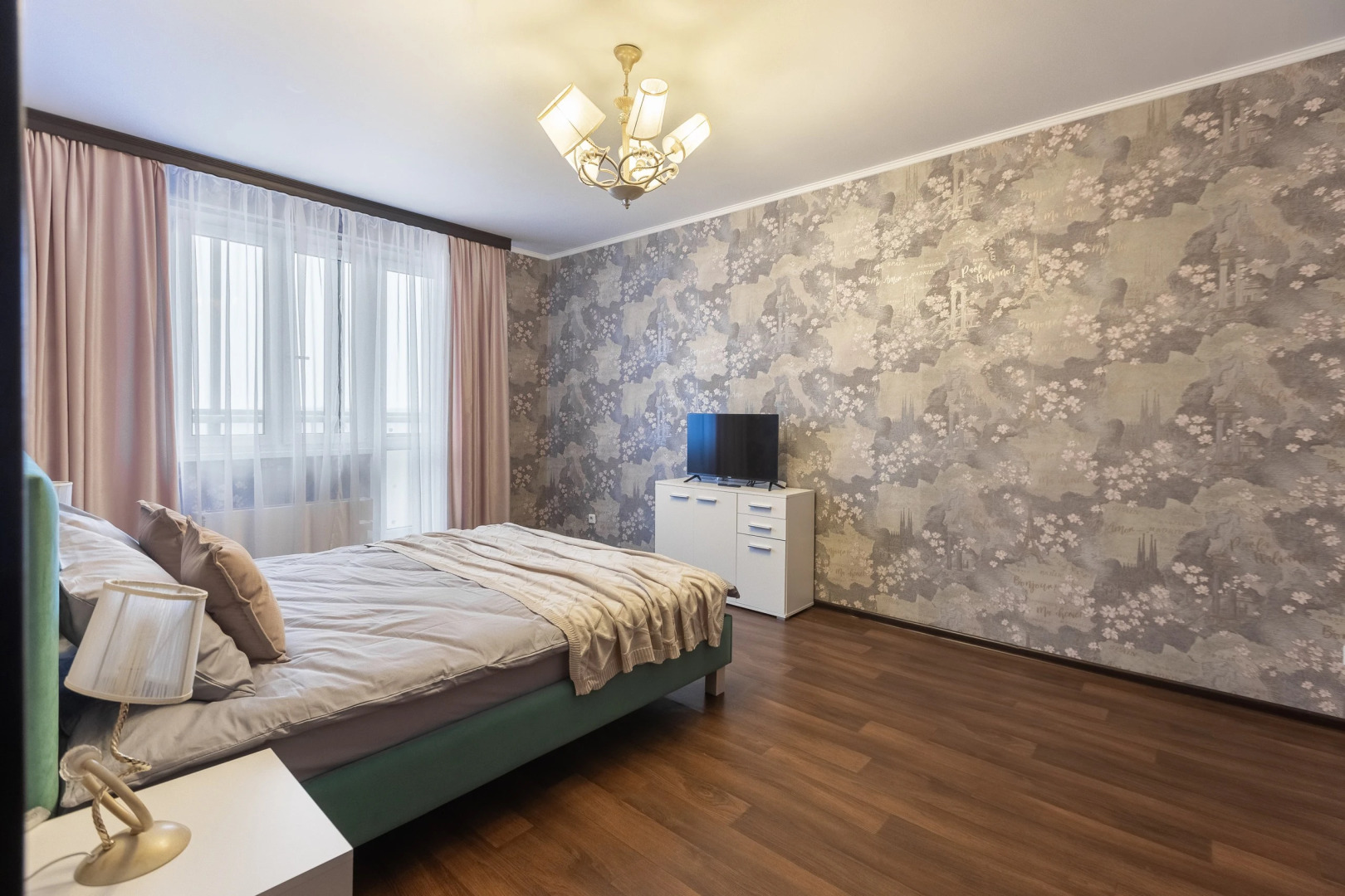 Квартира Толстой на Парковой